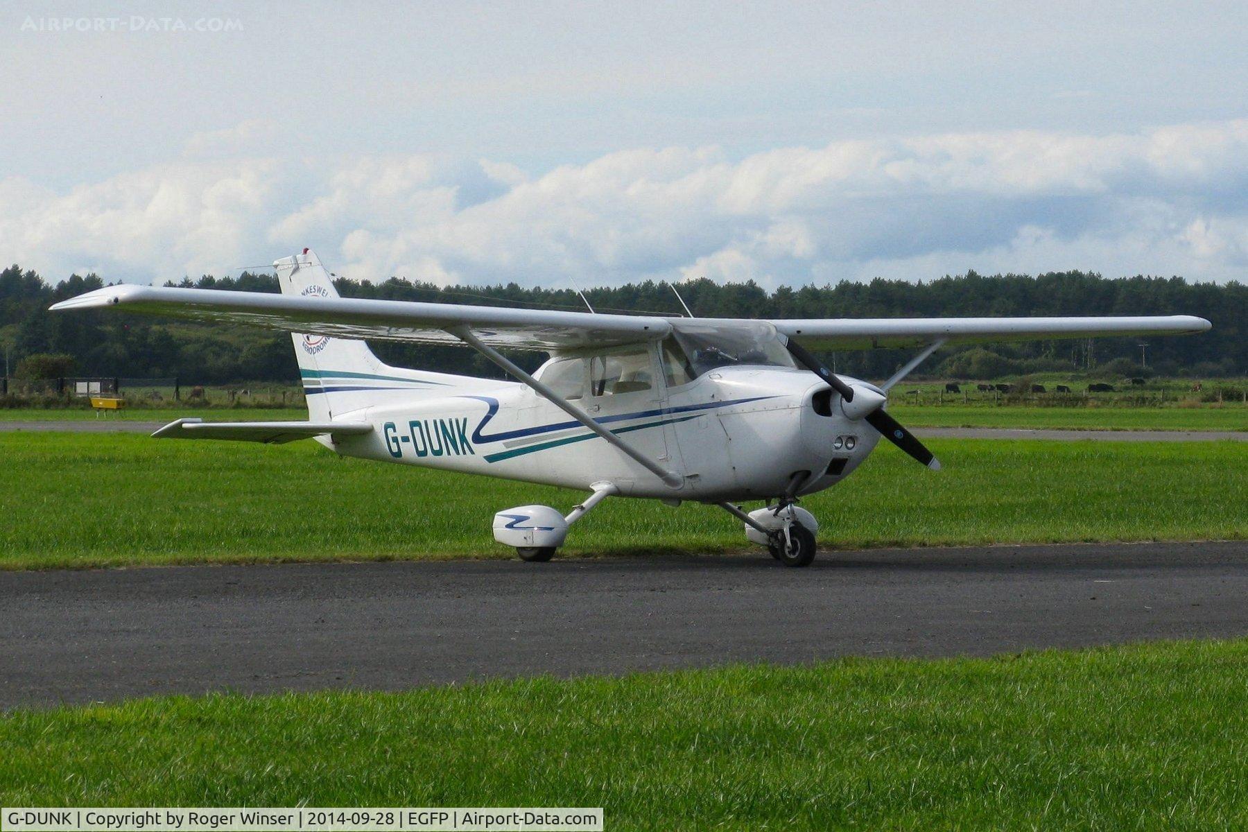 G-DUNK, 1976 Reims F172M Skyhawk Skyhawk C/N 1402, Visiting Reims/Cessna Skyhawk operated by Devon and Somerset Flight Training.
