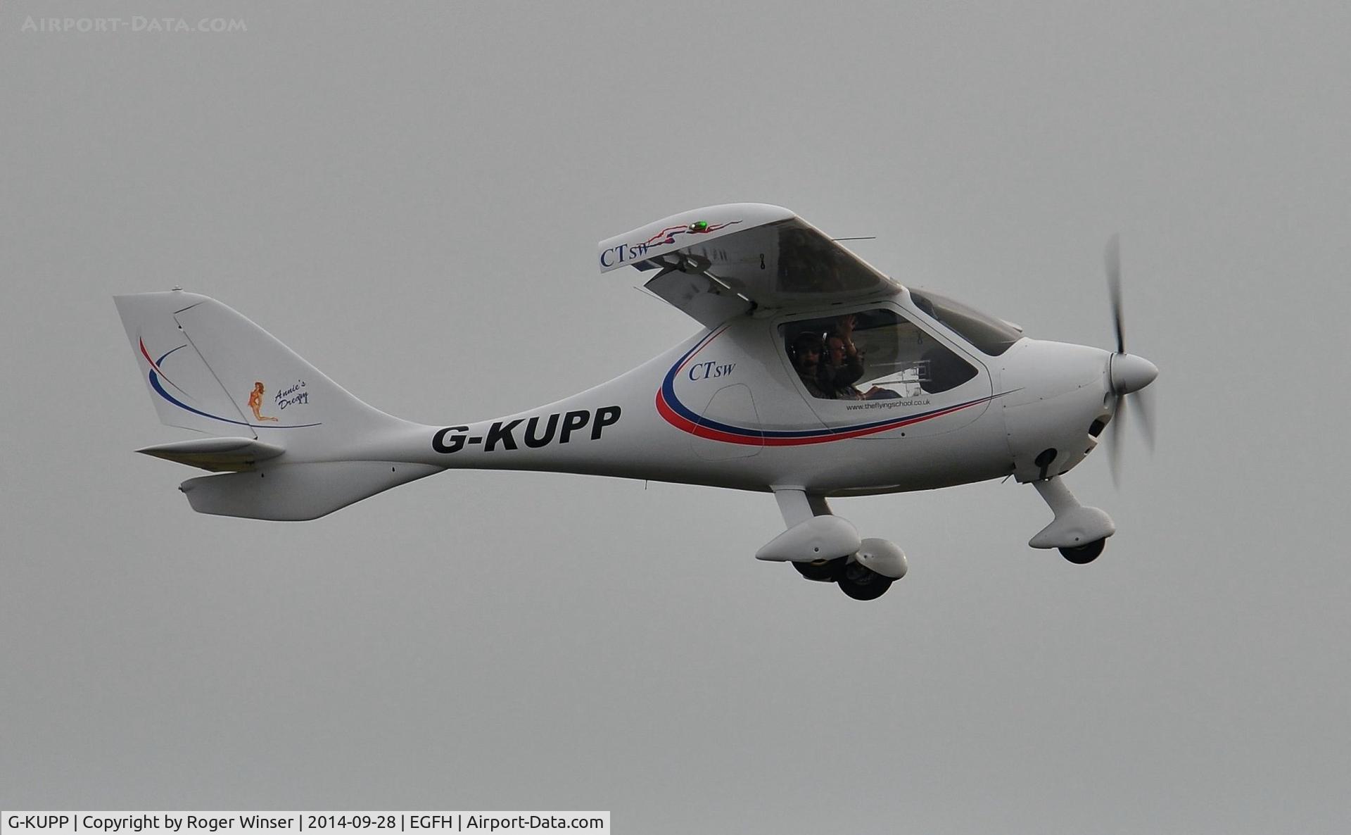 G-KUPP, 2006 Flight Design CTSW C/N 8227, Visiting CTSW microlight aircraft departing Runway 28.