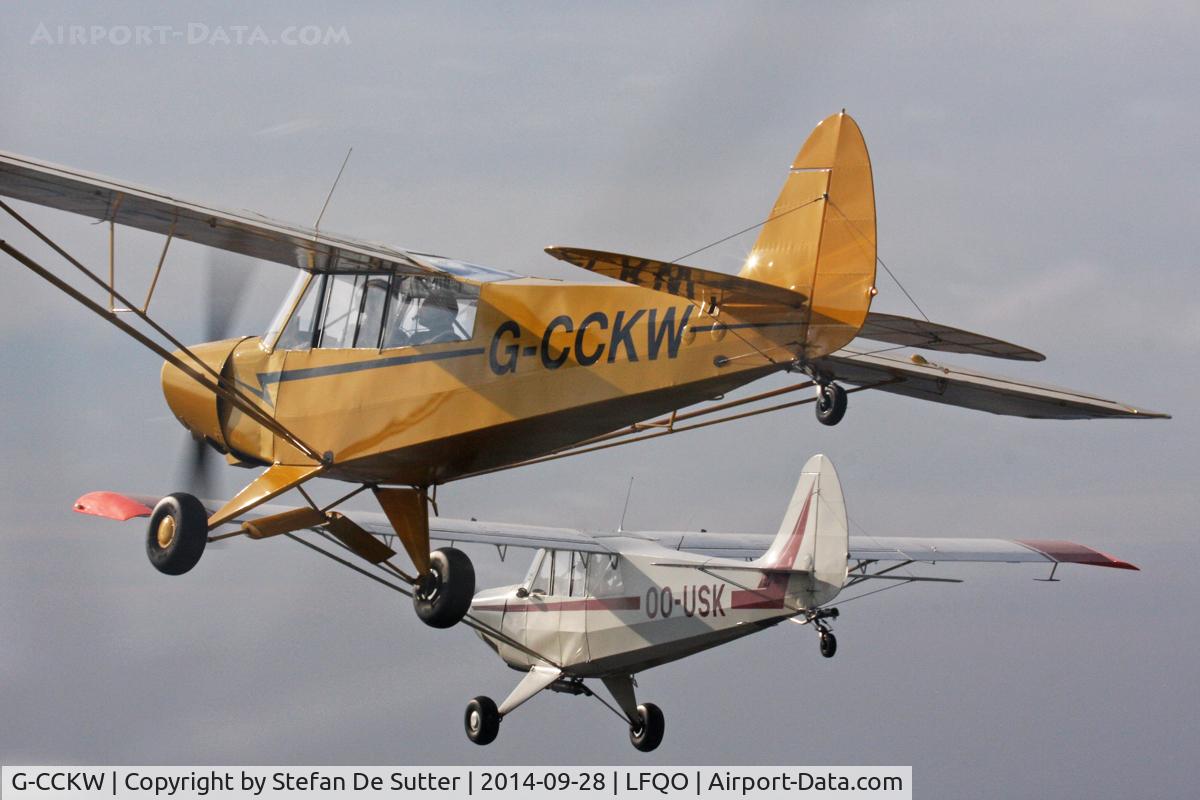 G-CCKW, 1954 Piper L-21B Super Cub (PA-18-135) C/N 18-3535, Fly-in 2014.