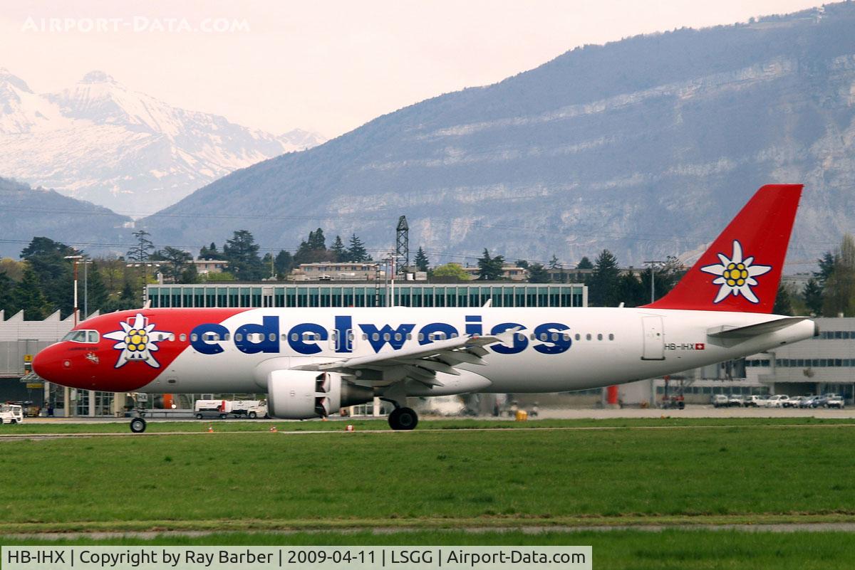HB-IHX, 1998 Airbus A320-214 C/N 0942, Airbus A320-214 [0942] (Edelweiss Air) Geneva~HB 11/04/2009