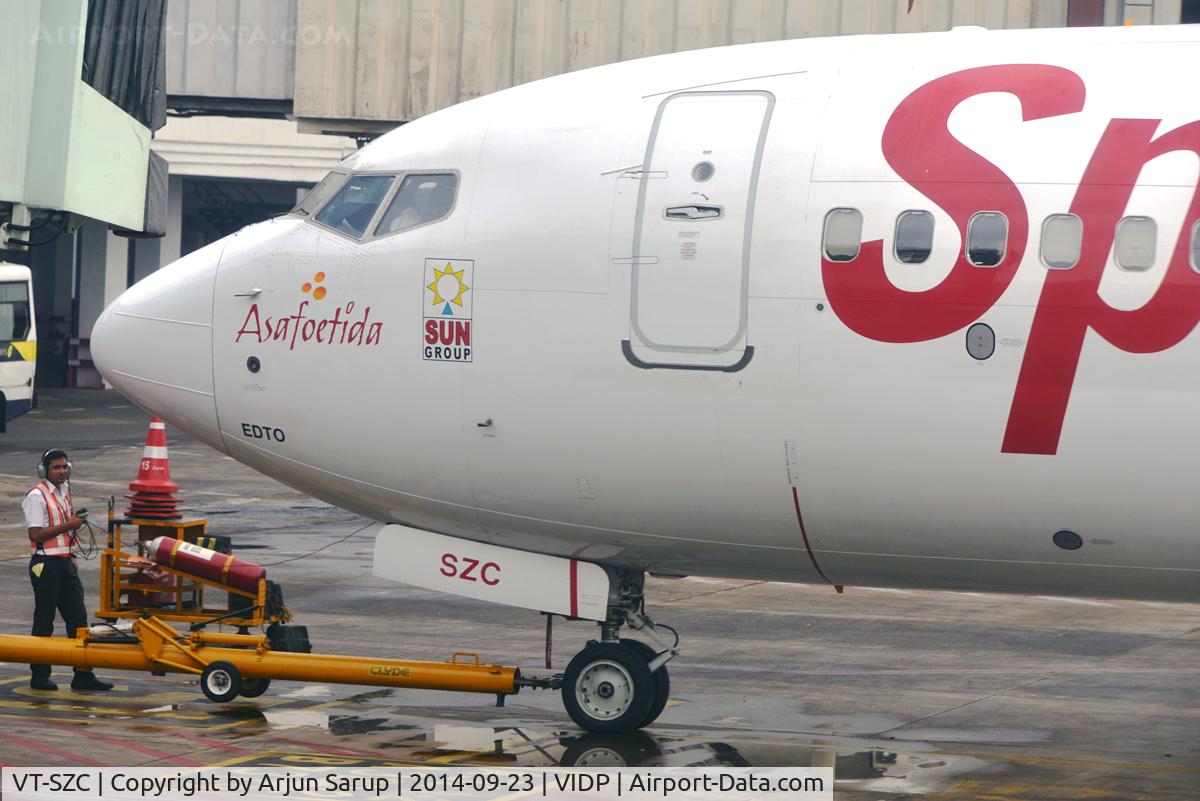 VT-SZC, 2012 Boeing 737-8GJ C/N 39428, 'Asafoetida' pushing back at IGIA T-1.