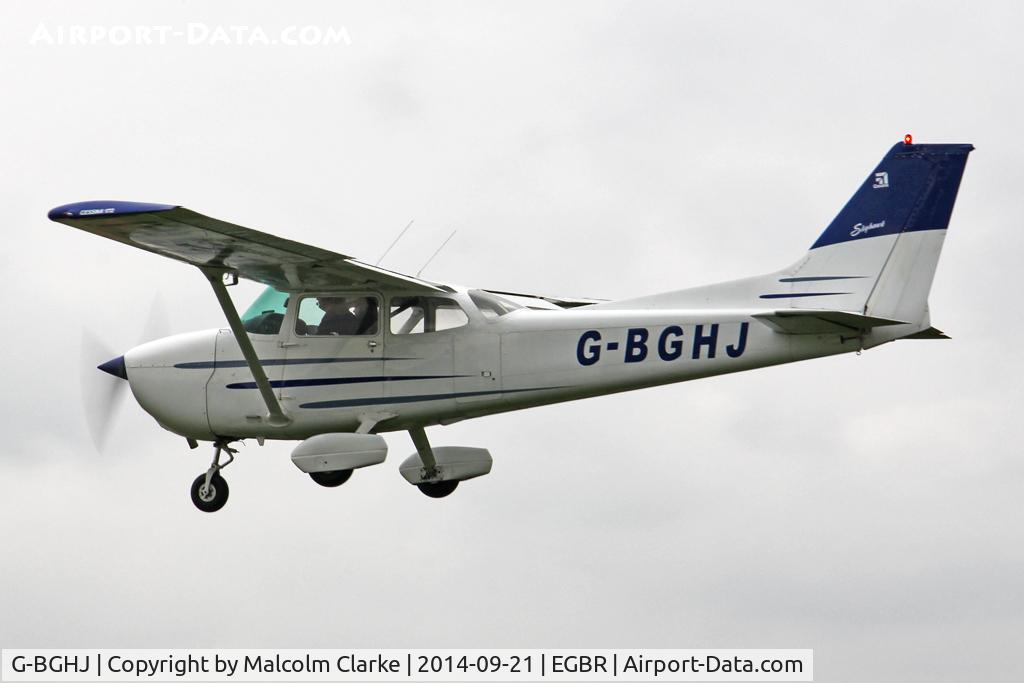 G-BGHJ, 1979 Reims F172N Skyhawk C/N 1777, Reims F172N Skyhawk at the Real Aeroplane Club's Helicopter Fly-In, Breighton Airfield, North Yorkshire, September 21st 2014.
