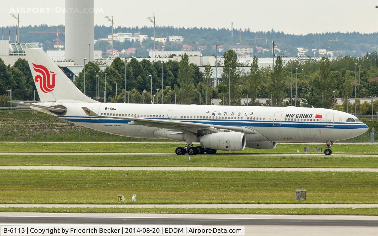 B-6113, 2007 Airbus A330-243 C/N 890, taxying to the gate