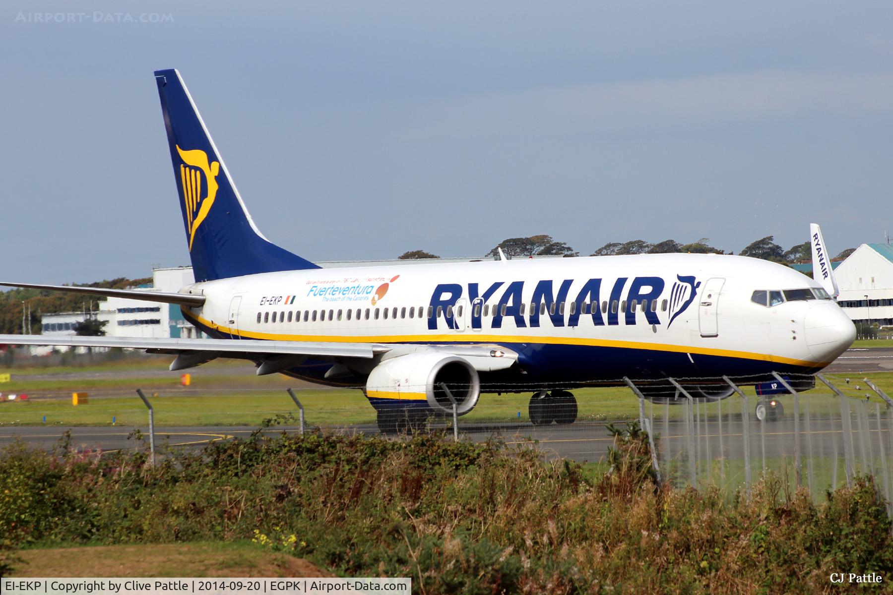 EI-EKP, 2010 Boeing 737-8AS C/N 35028, Taxy for take-off, pictured from the mound at Prestwick
