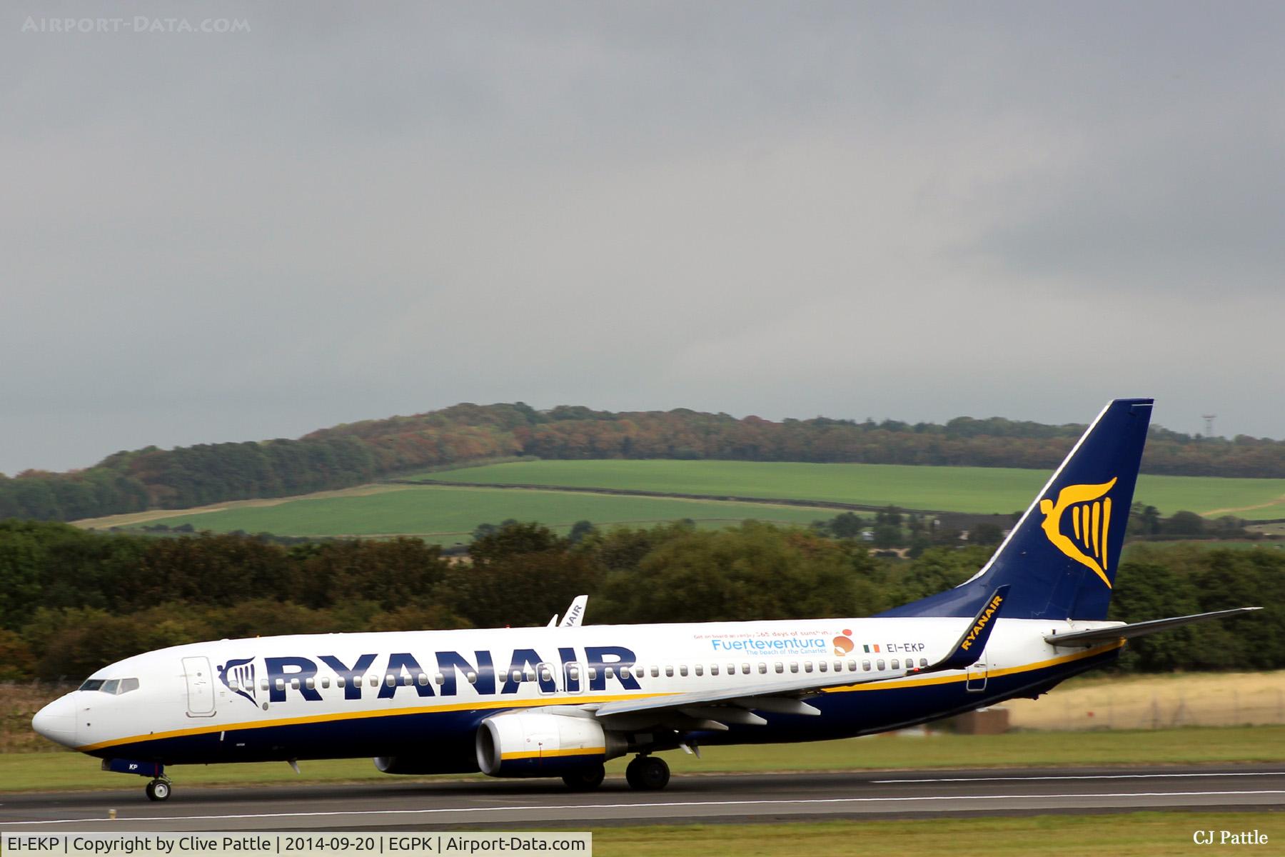 EI-EKP, 2010 Boeing 737-8AS C/N 35028, Take-off roll at Prestwick