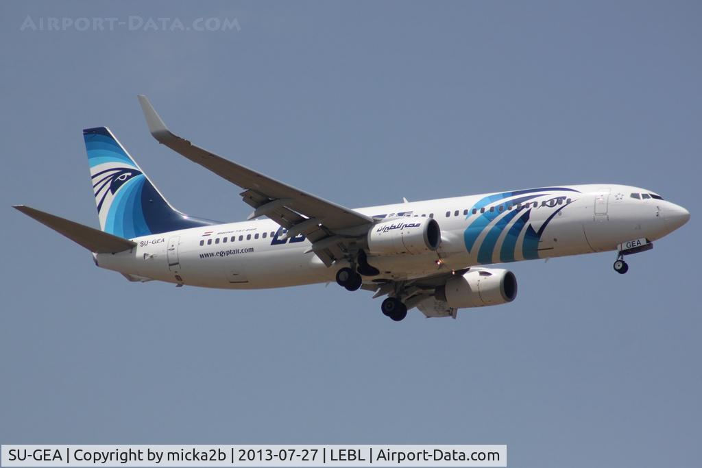 SU-GEA, 2010 Boeing 737-866 C/N 40760, Landing