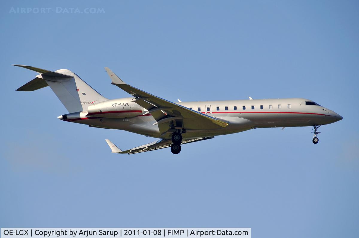 OE-LGX, 2008 Bombardier BD-700-1A10 Global Express C/N 9323, Approaching rwy 14 at Plaisance.
