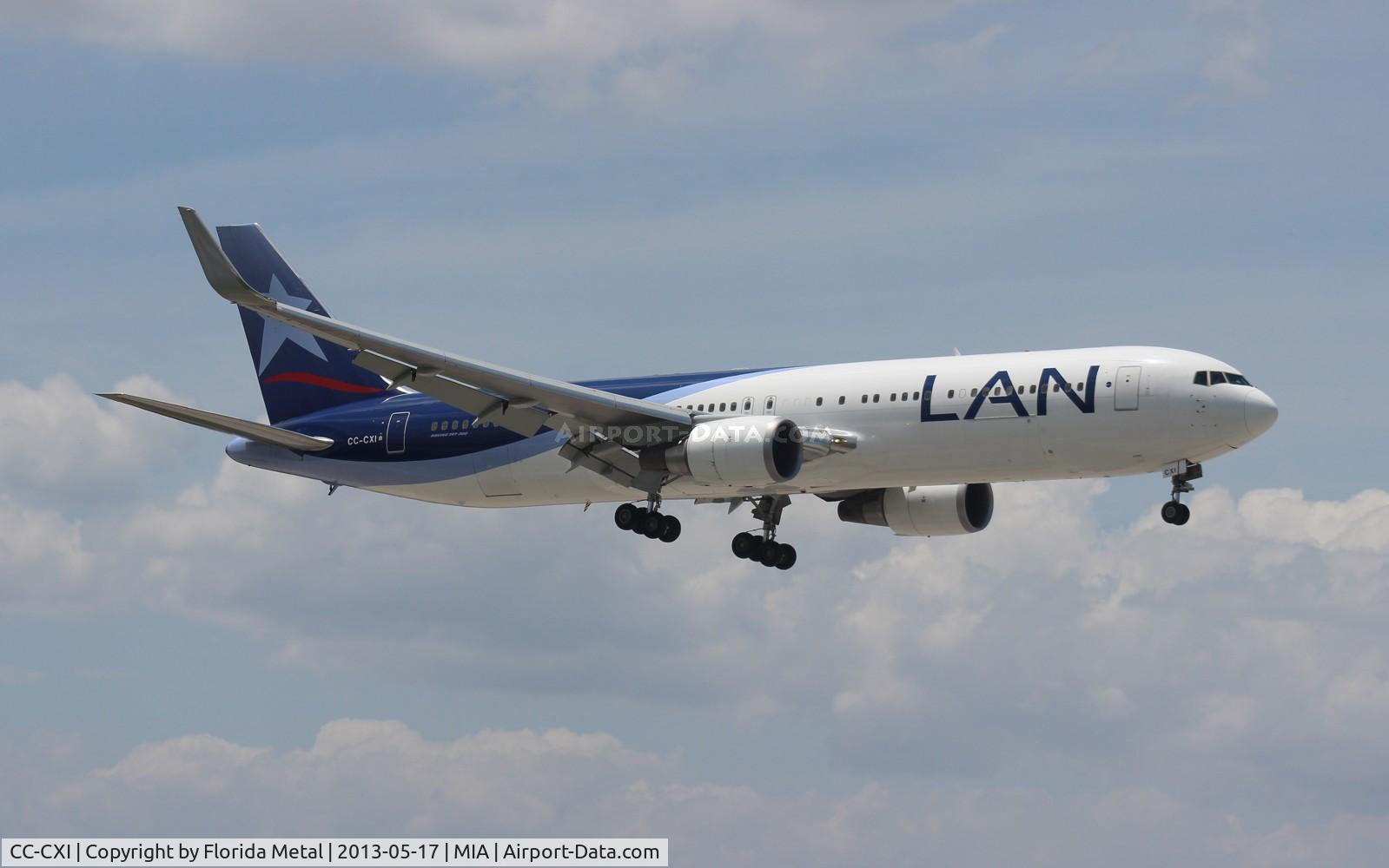 CC-CXI, 2009 Boeing 767-316/ER C/N 37800, LAN 767-300