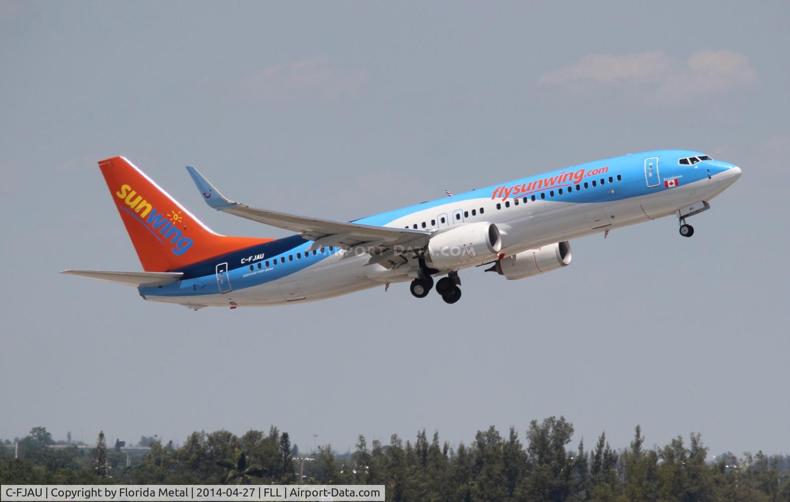 C-FJAU, 2013 Boeing 737-8K5 C/N 37250, Sun Wing/Thomson hybrid 737-800