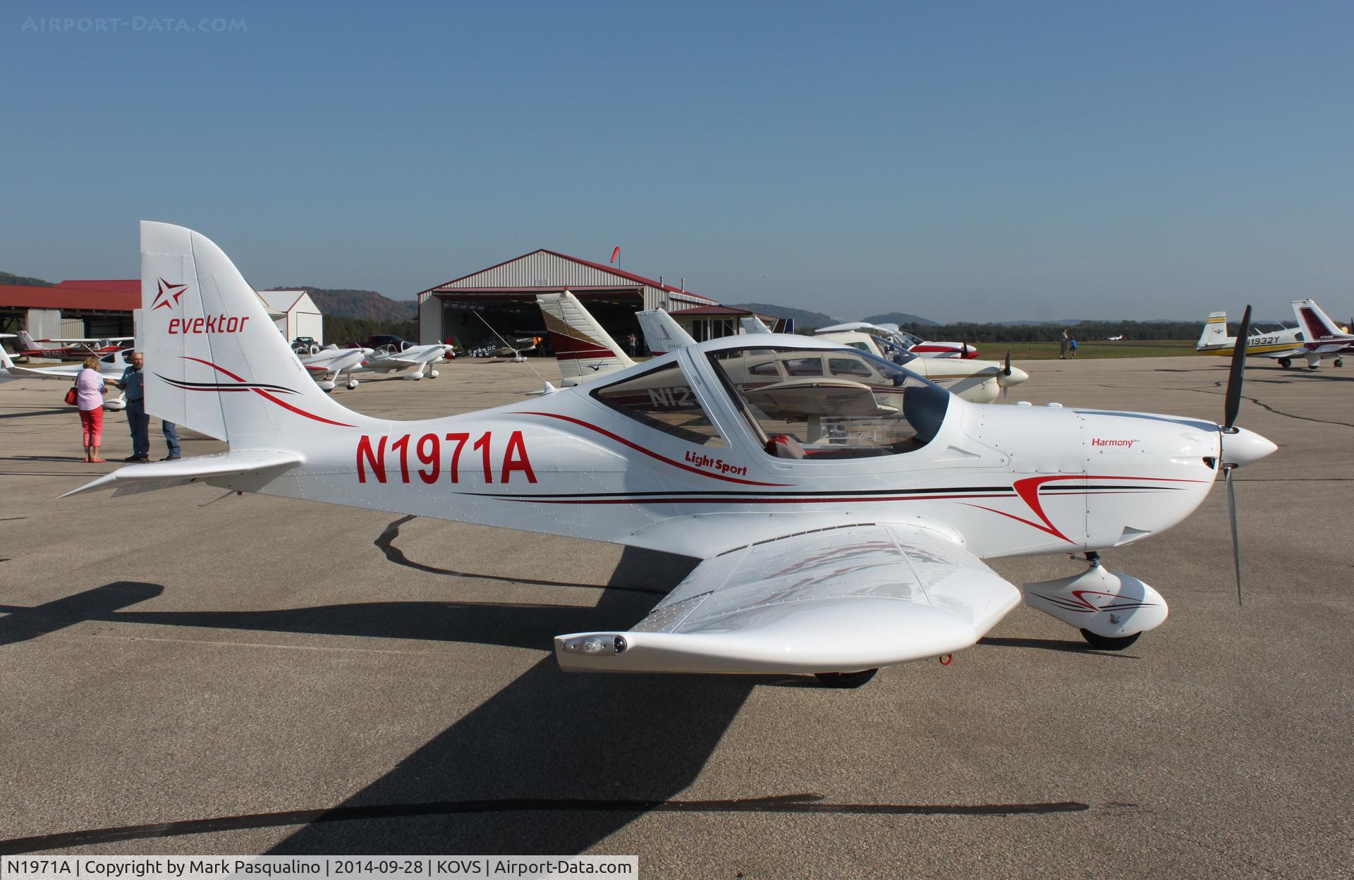 N1971A, 2014 Evektor-Aerotechnik Harmony LSA C/N 2014-1703, Evektor Harmony LSA