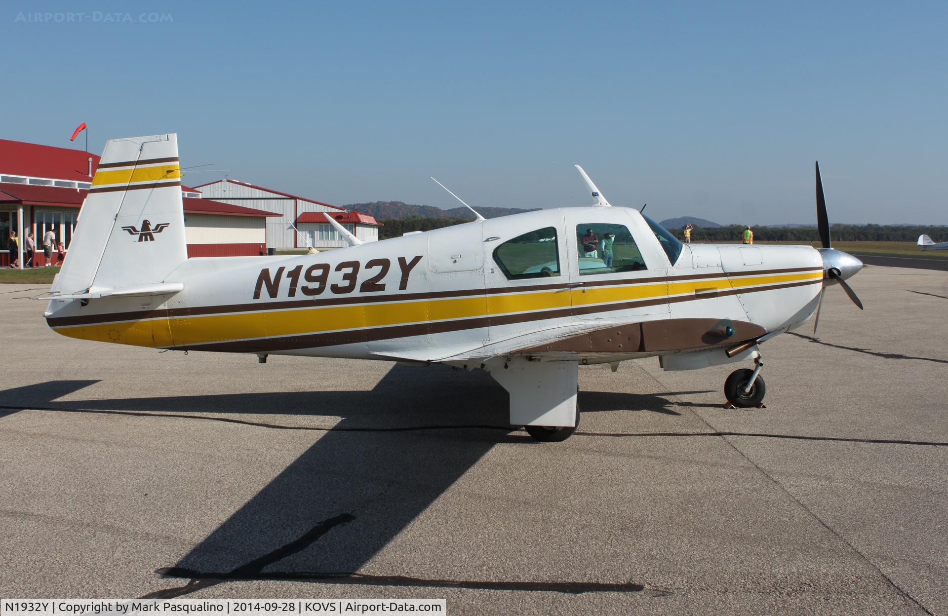 N1932Y, 1964 Mooney M20E C/N 239, Mooney M20E
