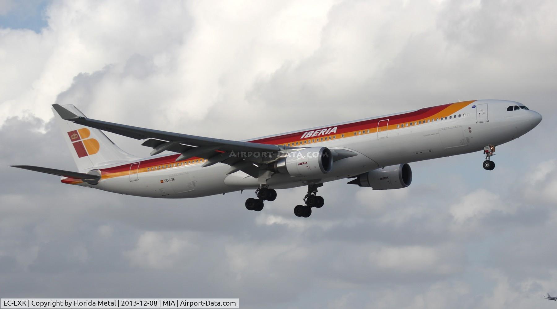 EC-LXK, 2013 Airbus A330-302 C/N 1426, Iberia A330-300