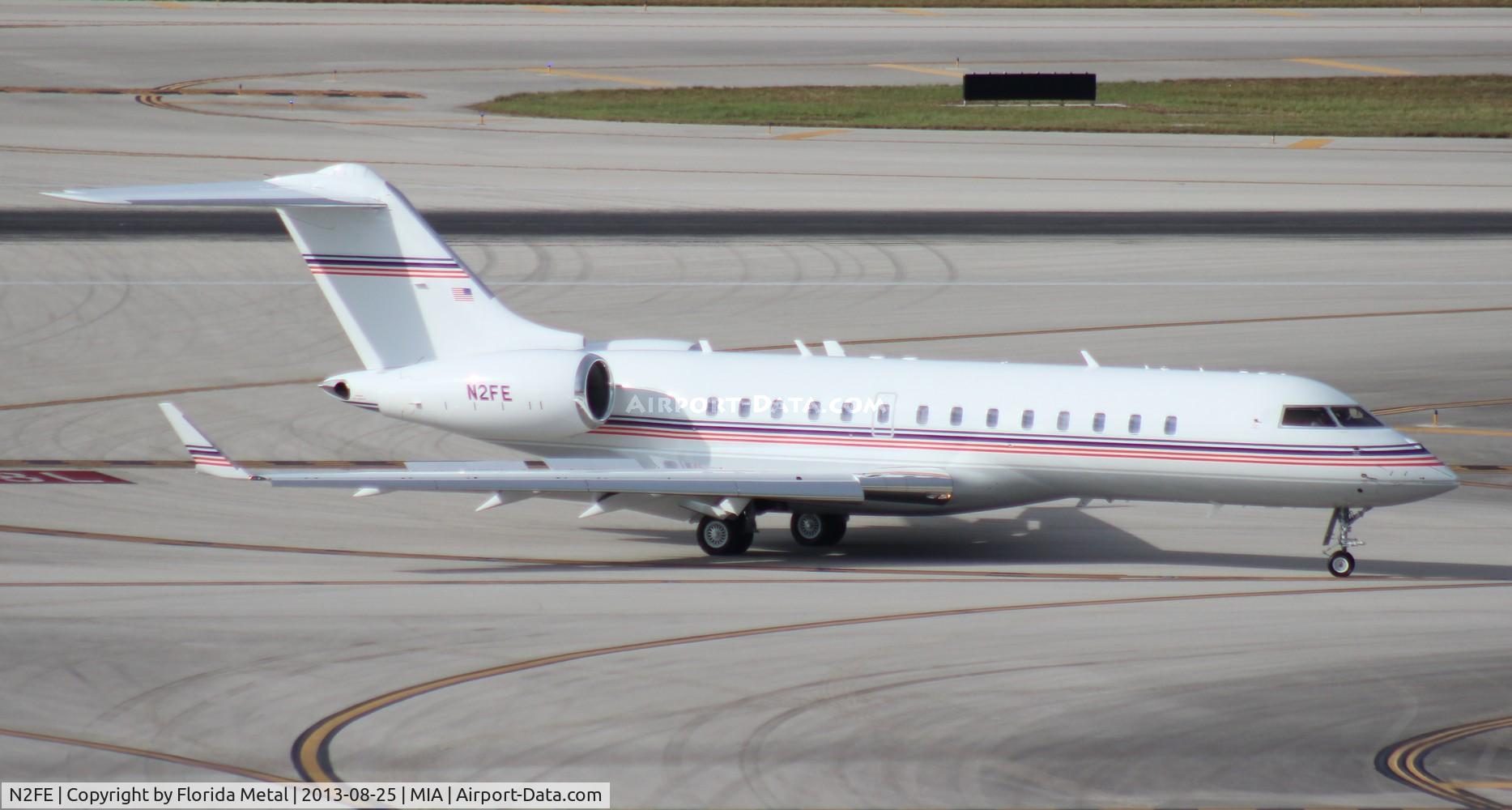 N2FE, 2000 Bombardier BD-700-1A10 Global Express C/N 9070, Fed Ex Leasing Global Express