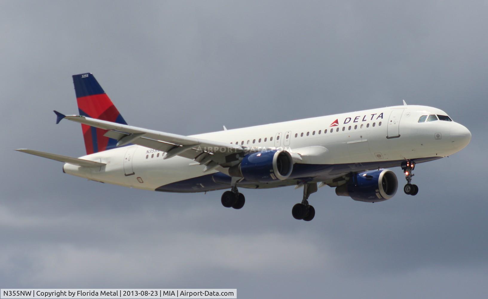 N355NW, 1998 Airbus A320-212 C/N 807, Delta A320