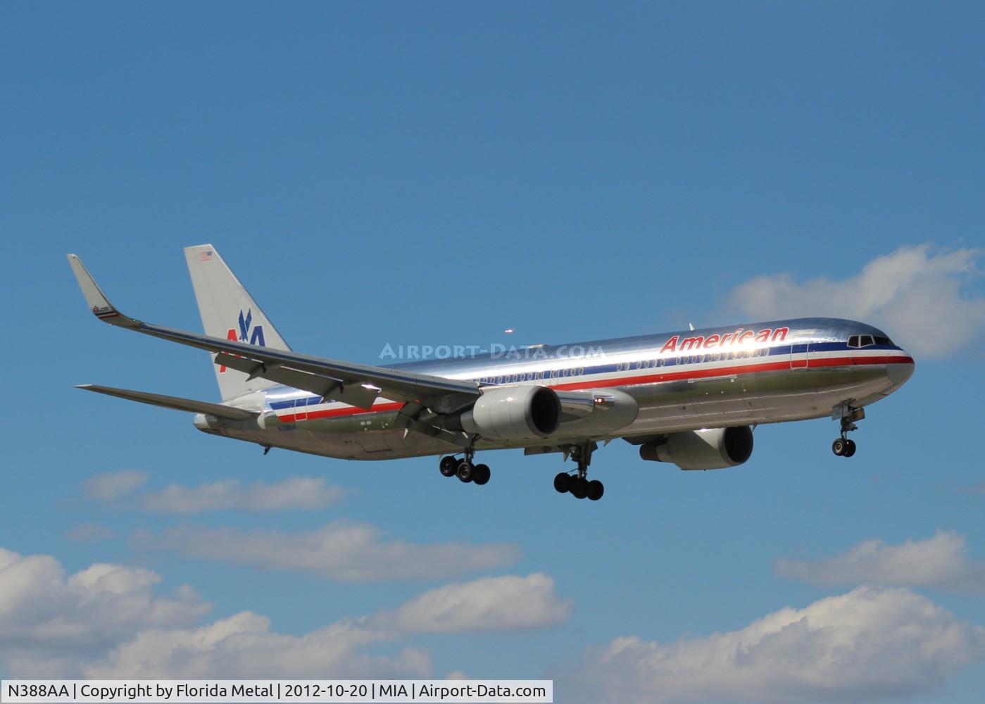 N388AA, 1994 Boeing 767-323 C/N 27448, American 767-300