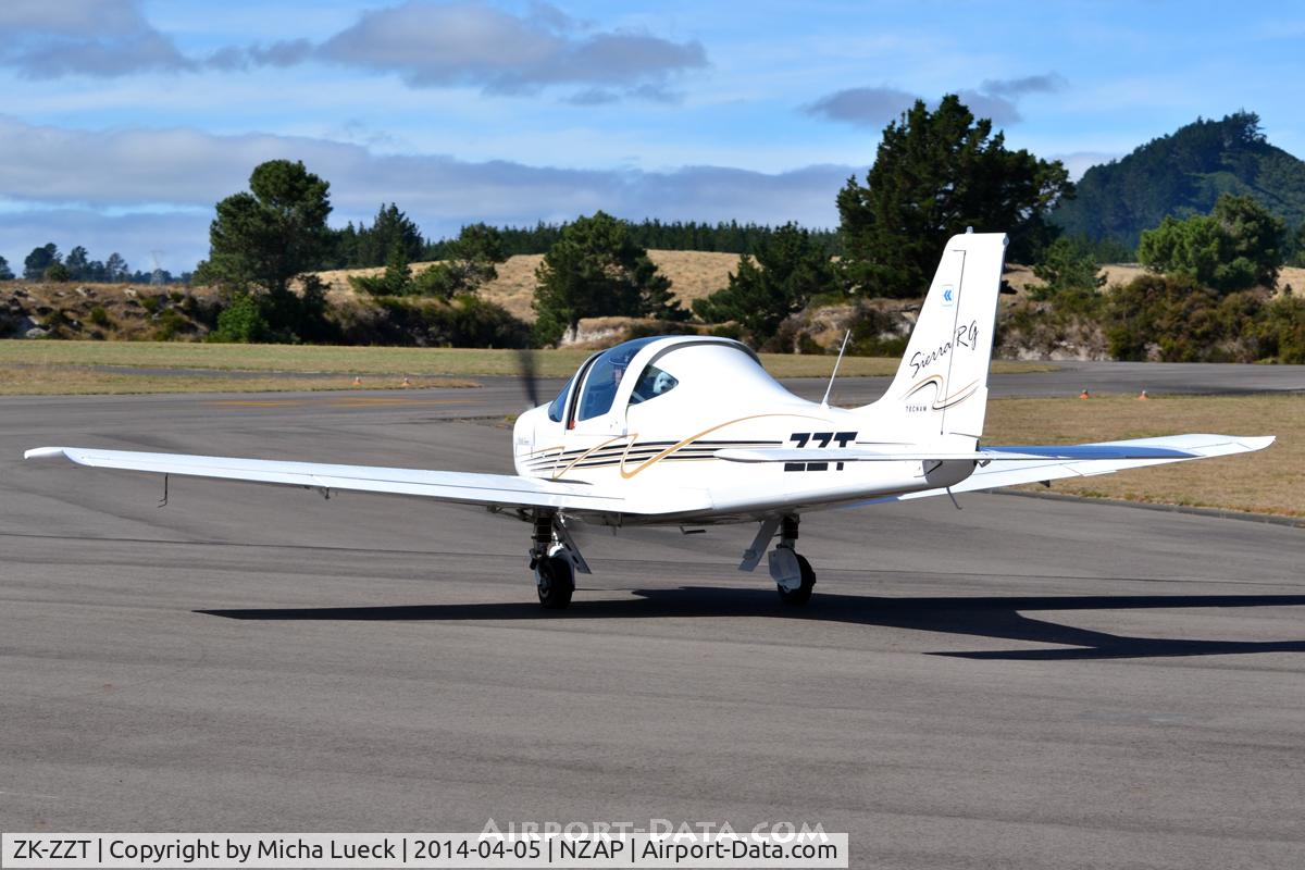 ZK-ZZT, Tecnam P-2002 Sierra RG C/N 390, At Taupo