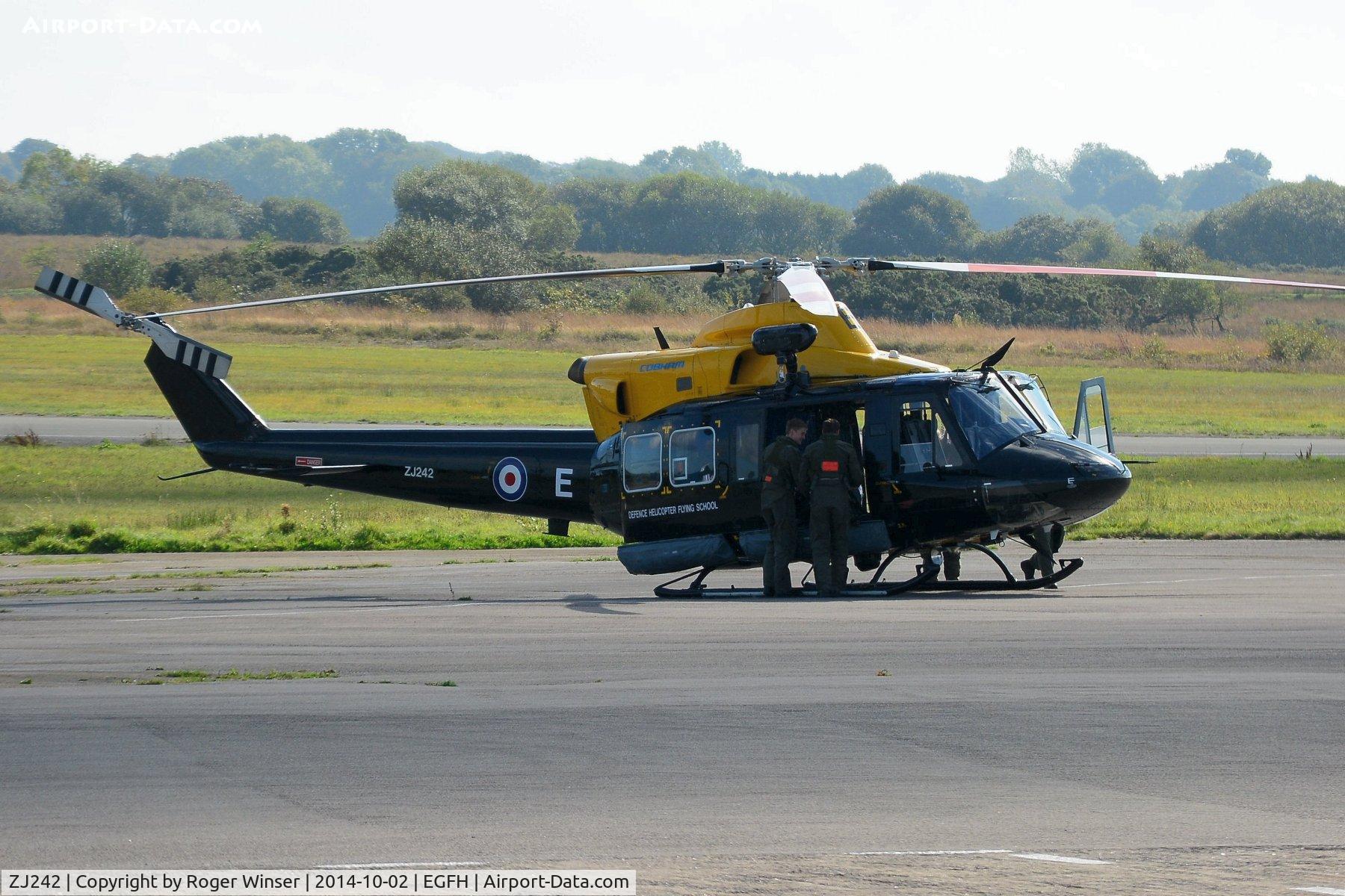 ZJ242, 1994 Bell 412EP Griffin HT1 C/N 36095, Visiting Griffin helicopter coded E of 60(R) Squadron RAF.