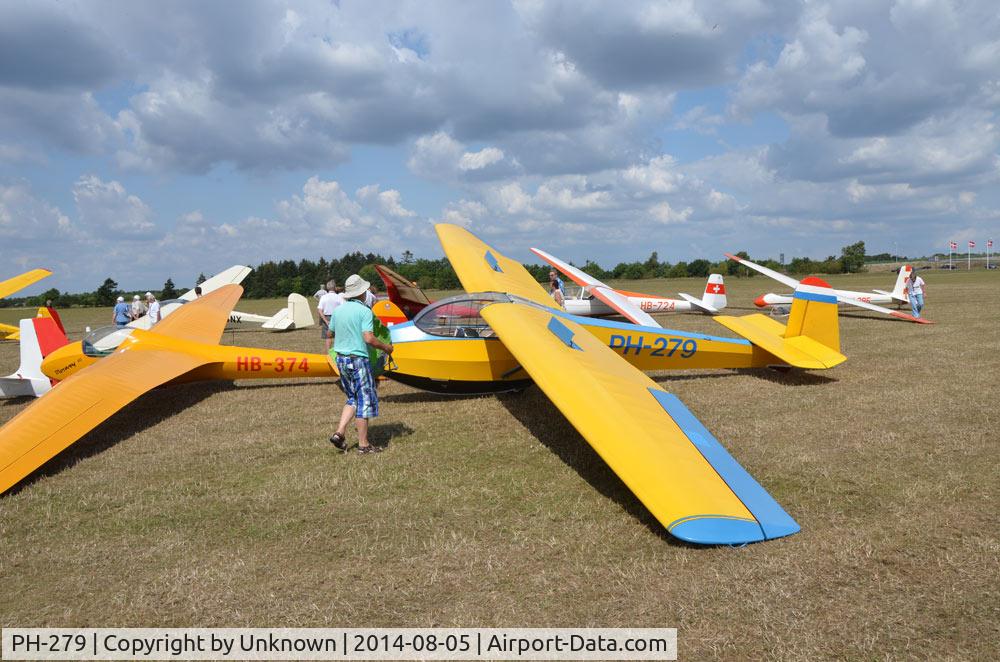 PH-279, 1961 Schleicher Ka-4 Rhonlerche II C/N 1023, Vintage Gliders DK  Aug 2014