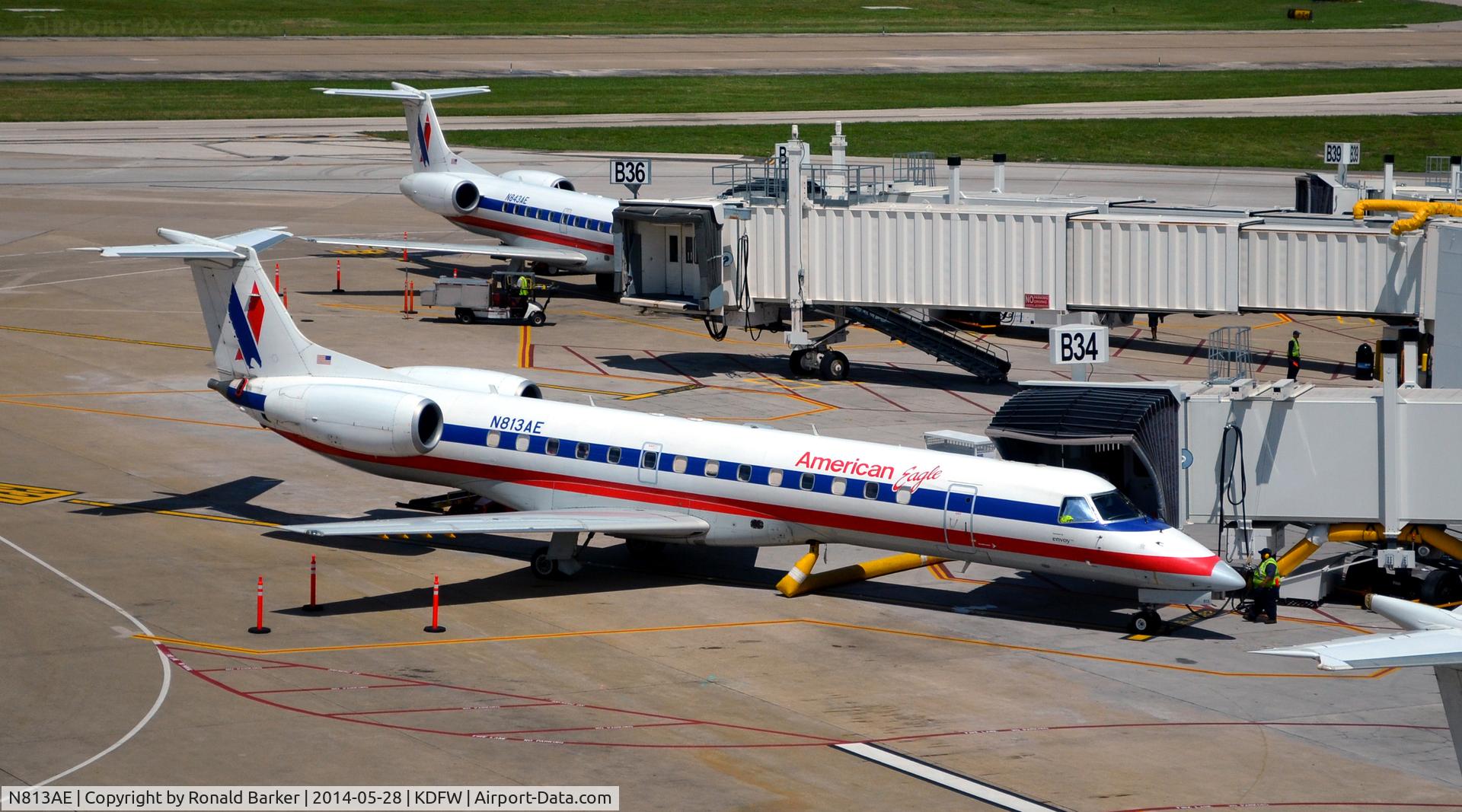 N813AE, 2001 Embraer ERJ-140LR (EMB-135KL) C/N 145539, Gate B34 DFW