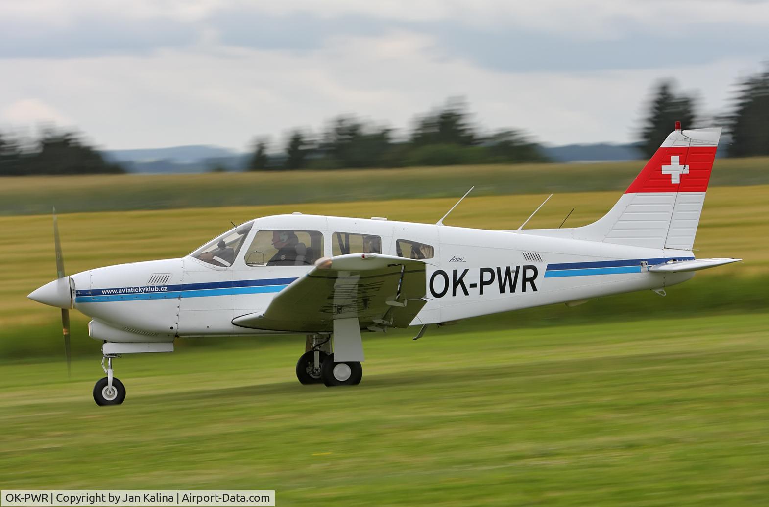 OK-PWR, Piper PA-28R-201T Cherokee Arrow III C/N 2803005, Piper PA-28R-201T Turbo Arrow III