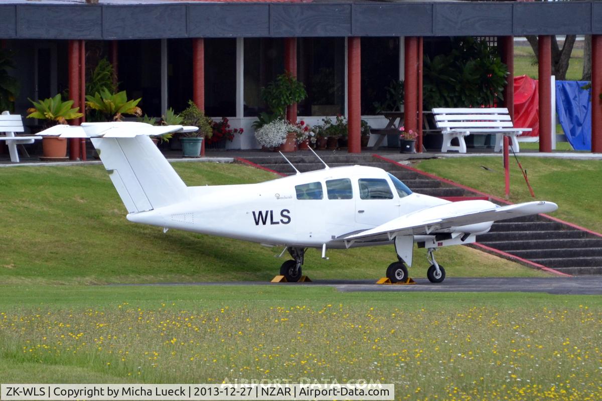 ZK-WLS, Beech 76 Duchess C/N ME-162, At Ardmore