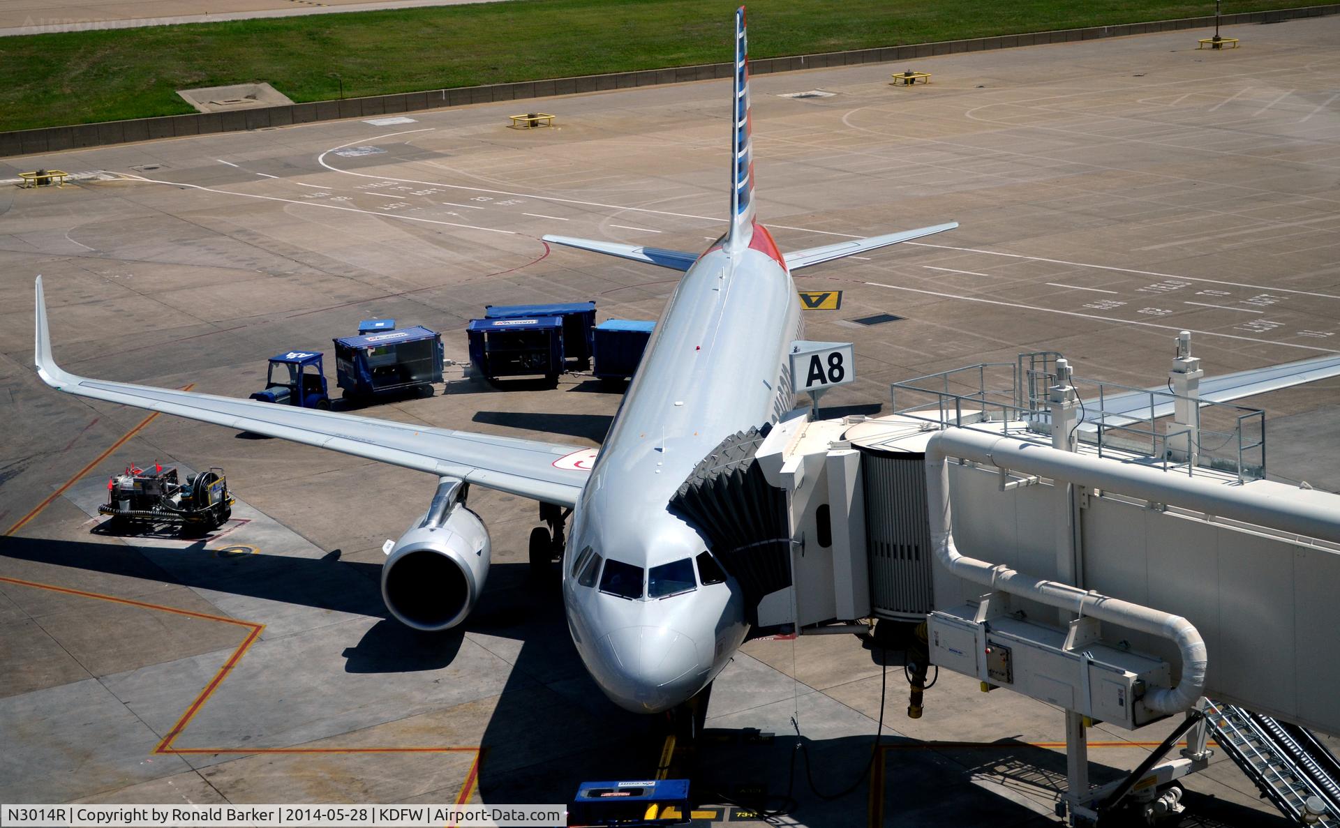N3014R, 2013 Airbus A319-115 C/N 5842, Gate A8 DFW