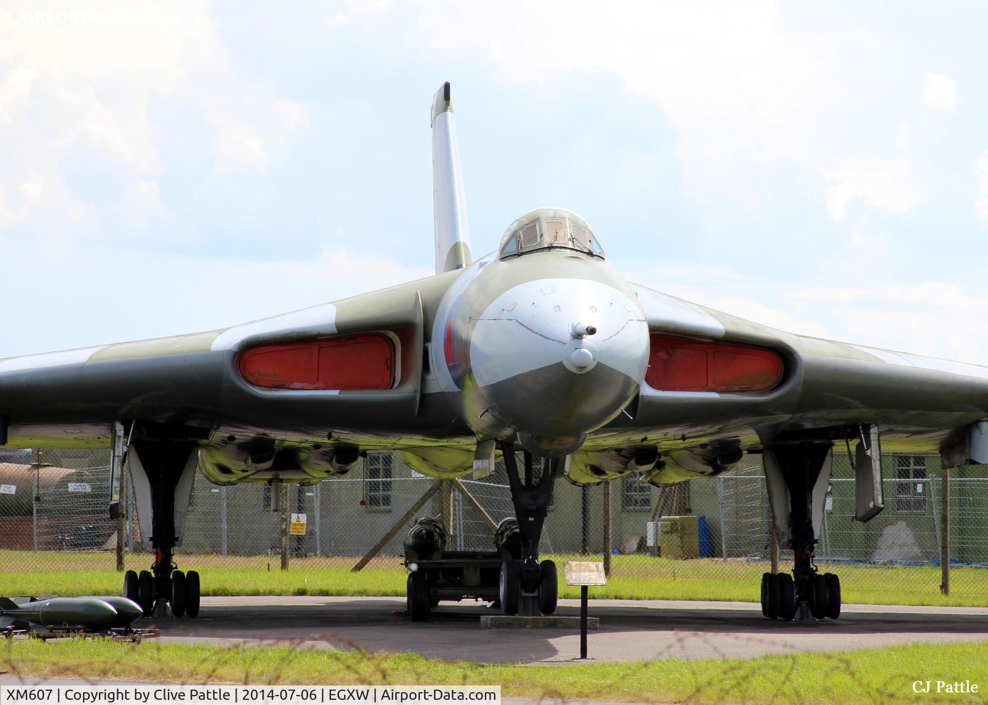 XM607, 1963 Avro Vulcan B.2 C/N Set 71, 'Gate Guard' at RAF Waddington