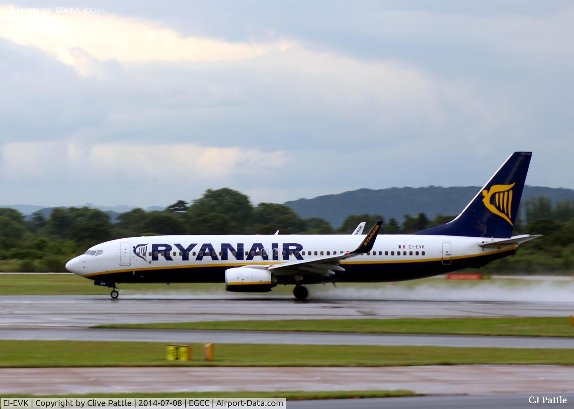 EI-EVK, 2012 Boeing 737-8AS C/N 40298, Moist take off