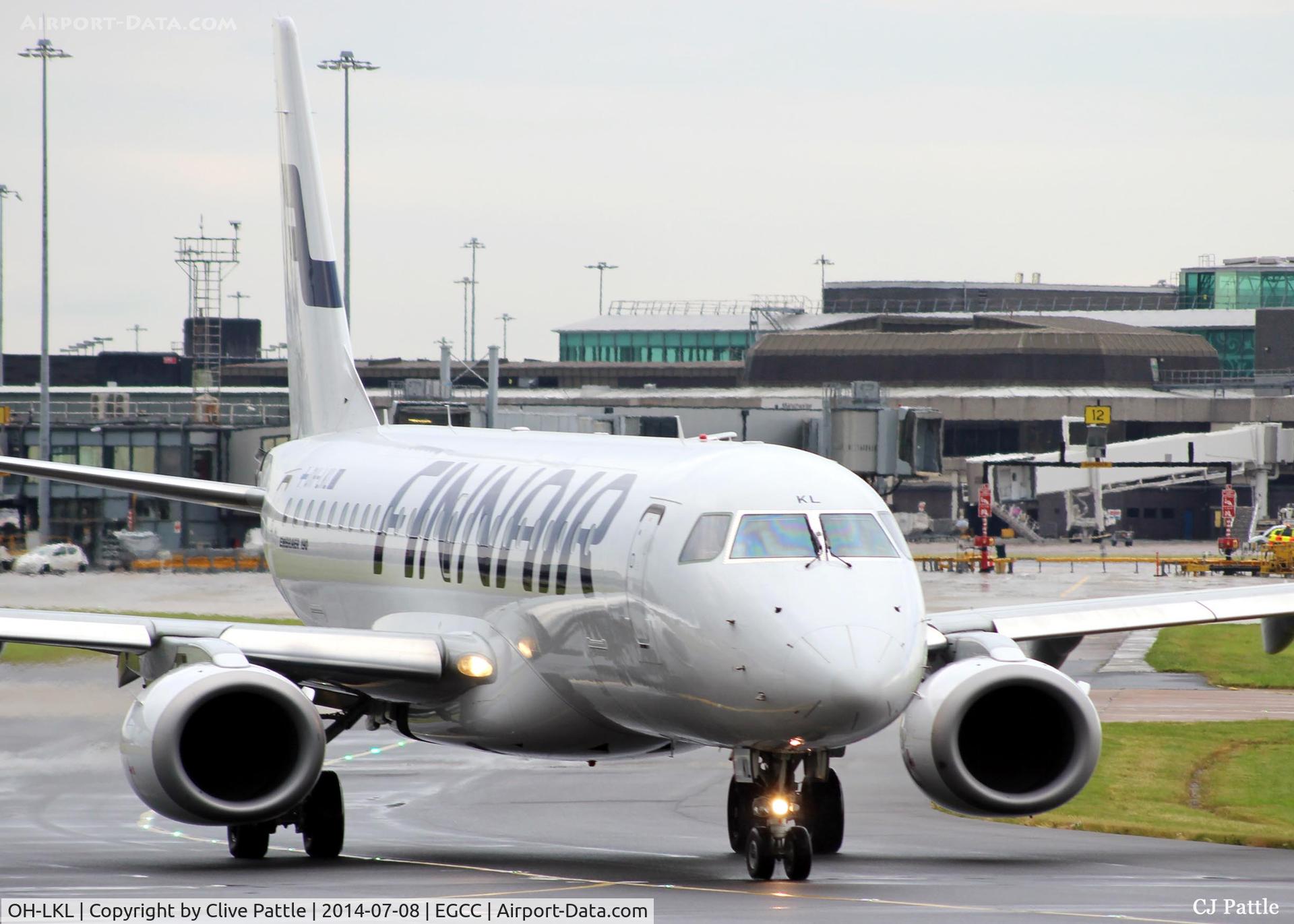 OH-LKL, 2007 Embraer 190LR (ERJ-190-100LR) C/N 19000153, Taxi for departure at EGCC