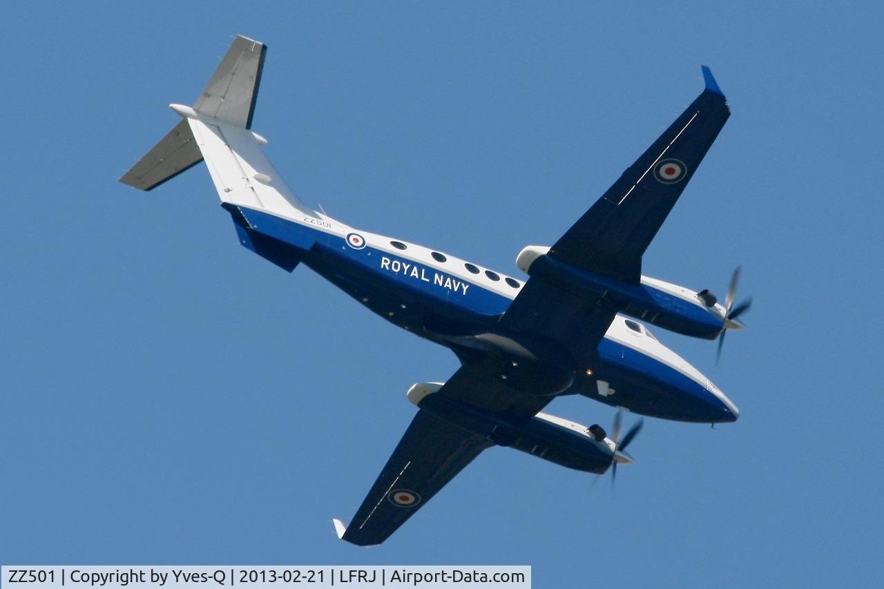 ZZ501, 2008 Hawker Beechcraft B350CER Avenger T1 C/N FL618, Hawker Beechcraft Avenger T.1,  Take-off Rwy 08, Landivisiau Naval Air Base (LFRJ)