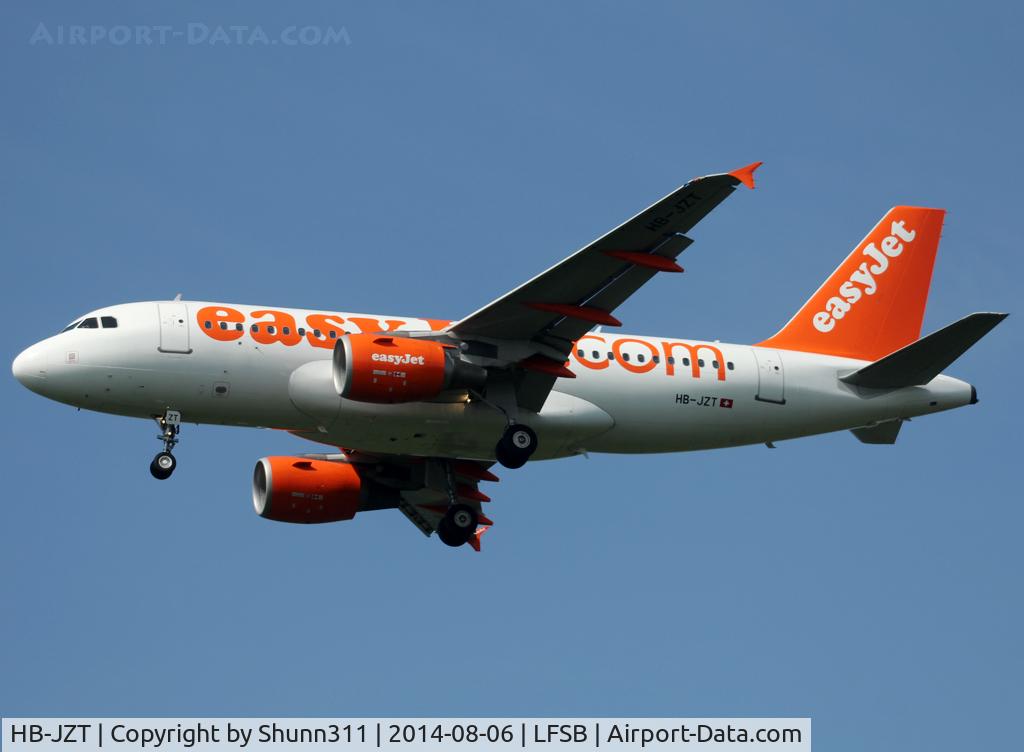 HB-JZT, 2005 Airbus A319-112 C/N 2420, Landing rwy 16