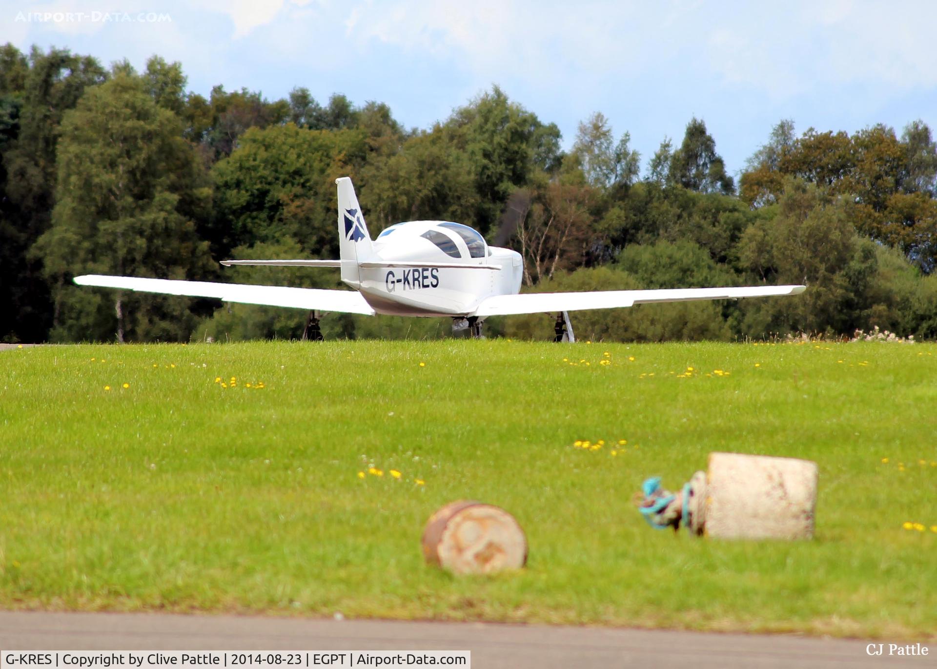 G-KRES, 2000 Glasair Super II-SRG C/N PFA 149-12984, Taxy for take off at Perth airfield EGPT