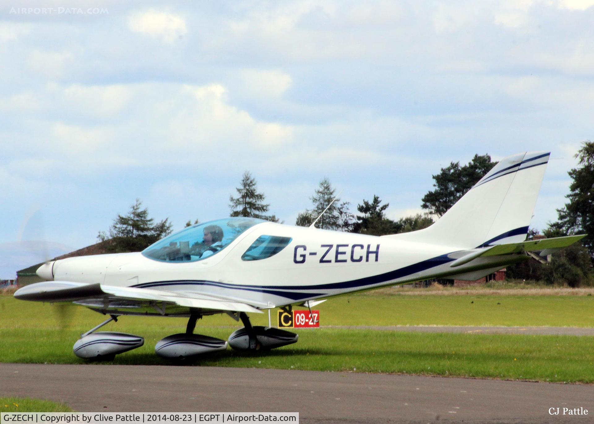 G-ZECH, 2009 CZAW SportCruiser C/N PFA 338-14685, In action