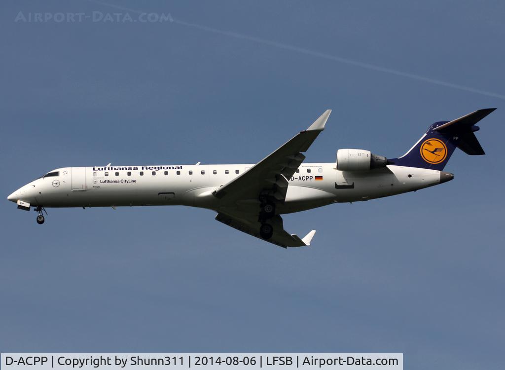 D-ACPP, 2003 Bombardier CRJ-701ER (CL-600-2C10) Regional Jet C/N 10086, Landing rwy 16... 'Lufthansa Cityline' titles than 'Cityline' titles by the past...
