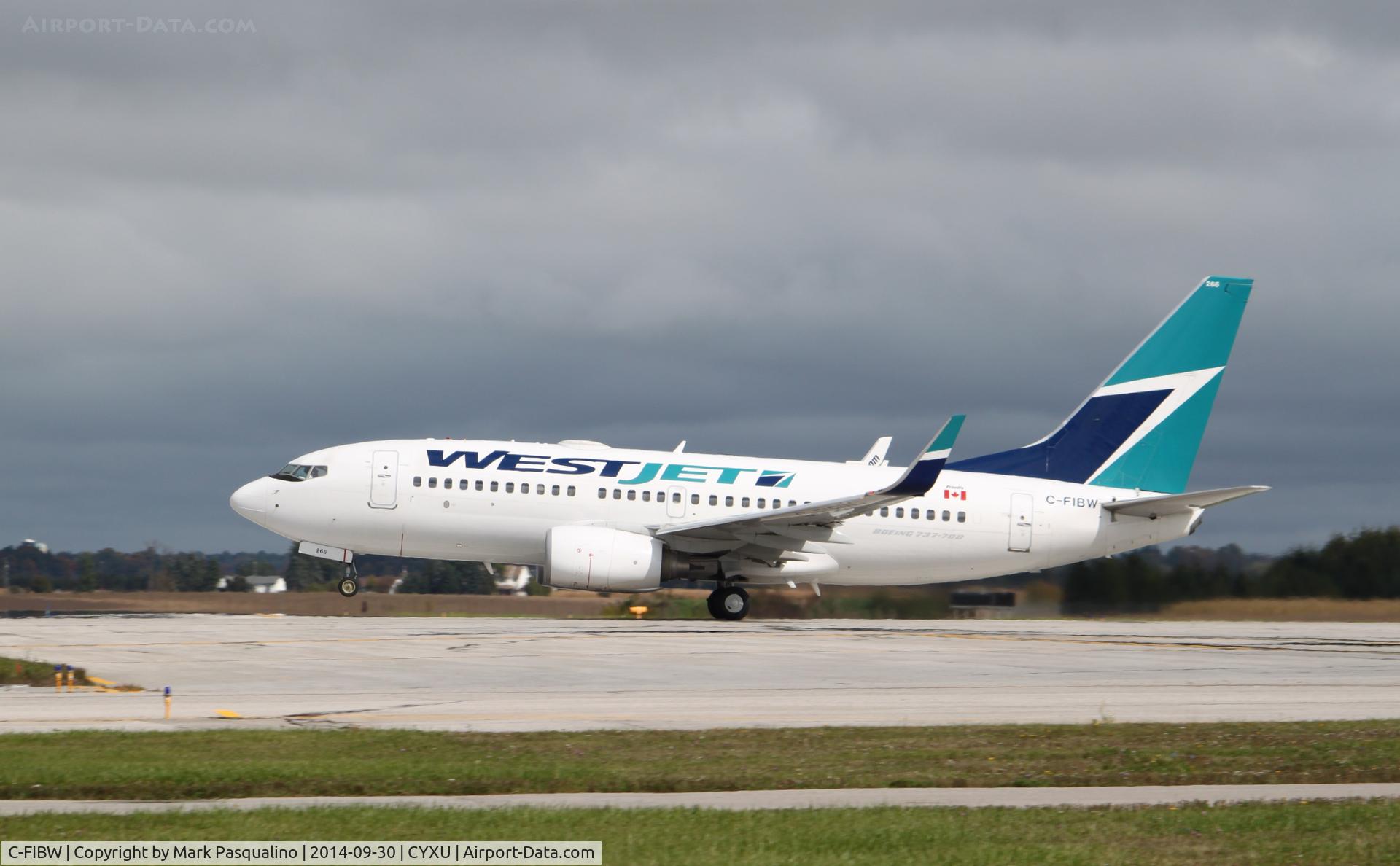 C-FIBW, 2011 Boeing 737-7CT C/N 37956, Boeing 737-700