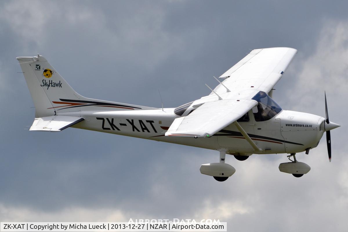 ZK-XAT, Cessna 172R C/N 17281262, At Ardmore