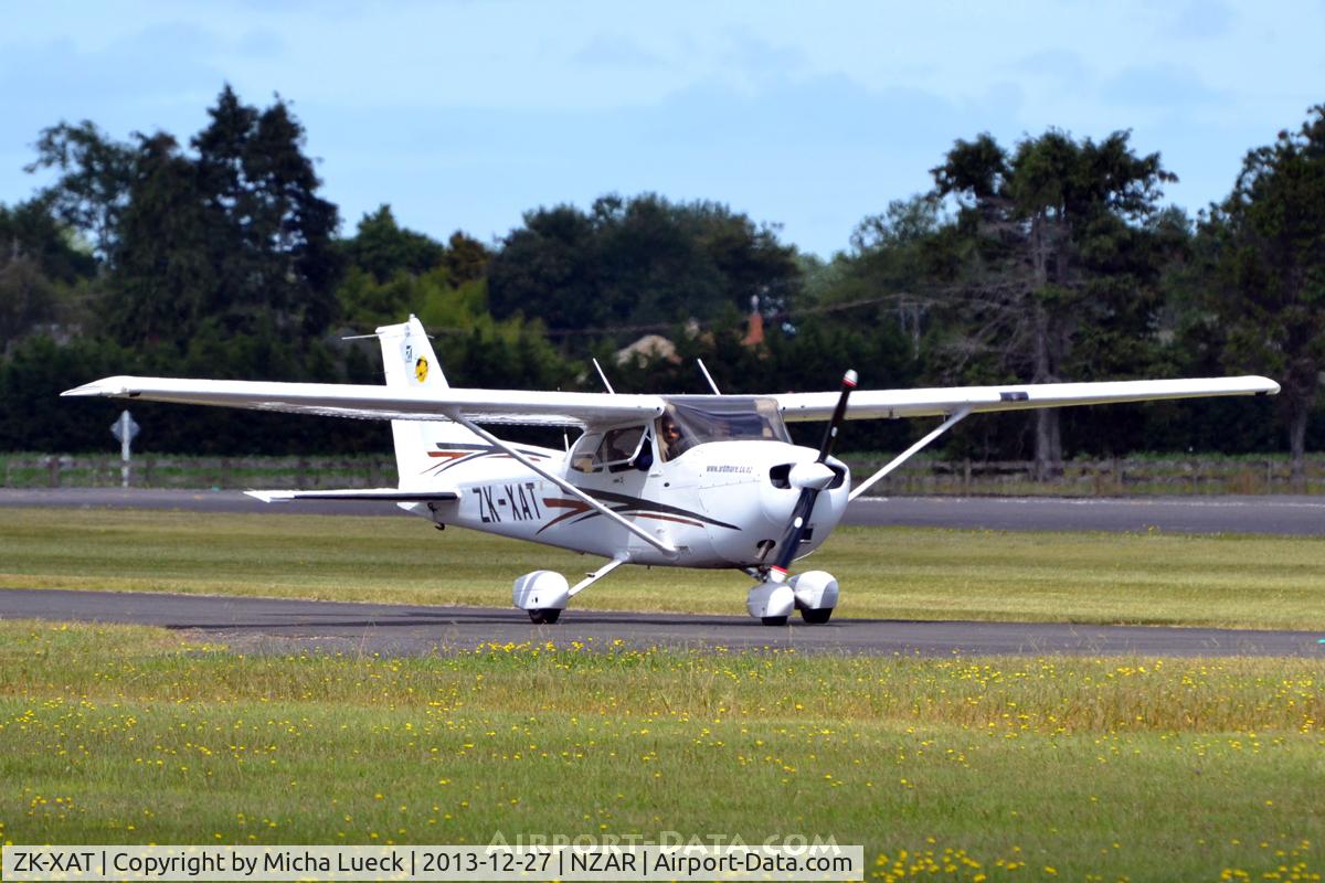 ZK-XAT, Cessna 172R C/N 17281262, At Ardmore