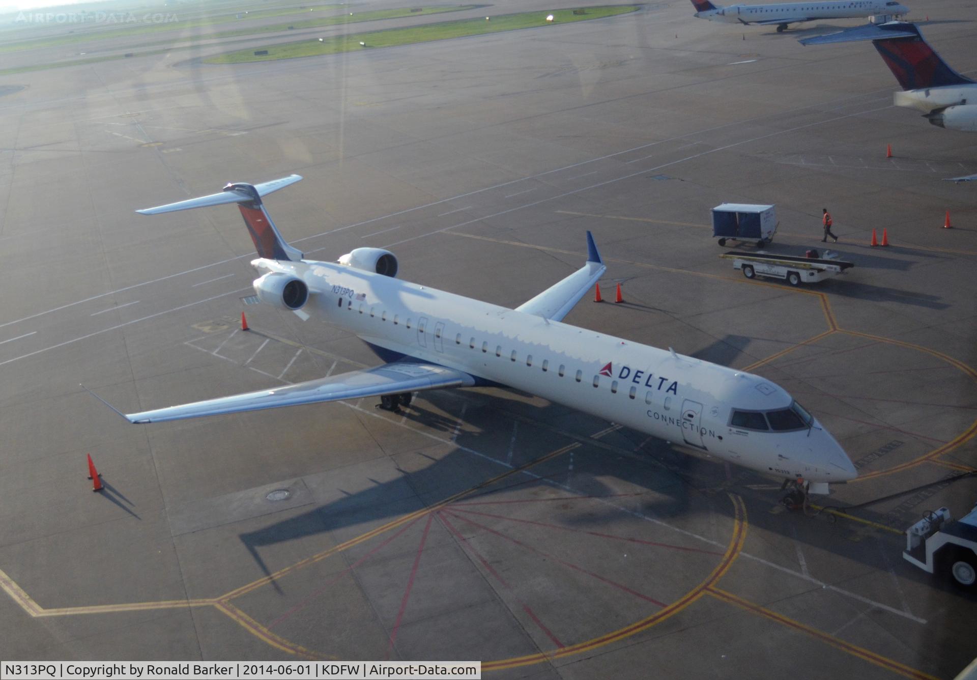 N313PQ, 2014 Bombardier CRJ-900 (CL-600-2D24) C/N 15313, Pushback DFW