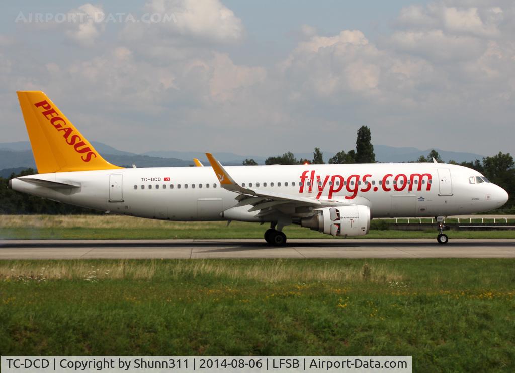 TC-DCD, 2014 Airbus A320-214 C/N 5994, Landing rwy 16