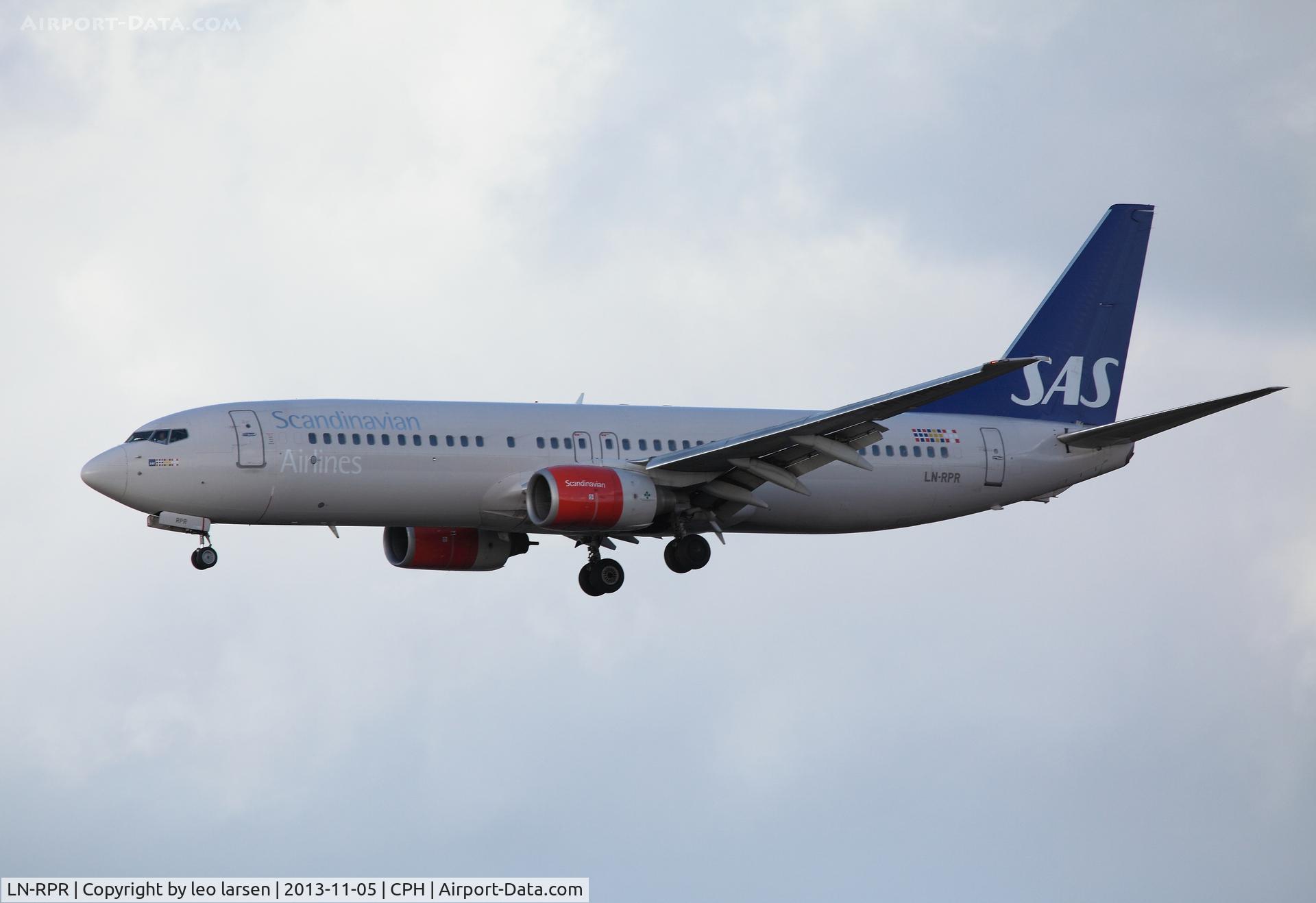 LN-RPR, 2000 Boeing 737-883 C/N 30468, Copenhagen Kastrup 5.11.13