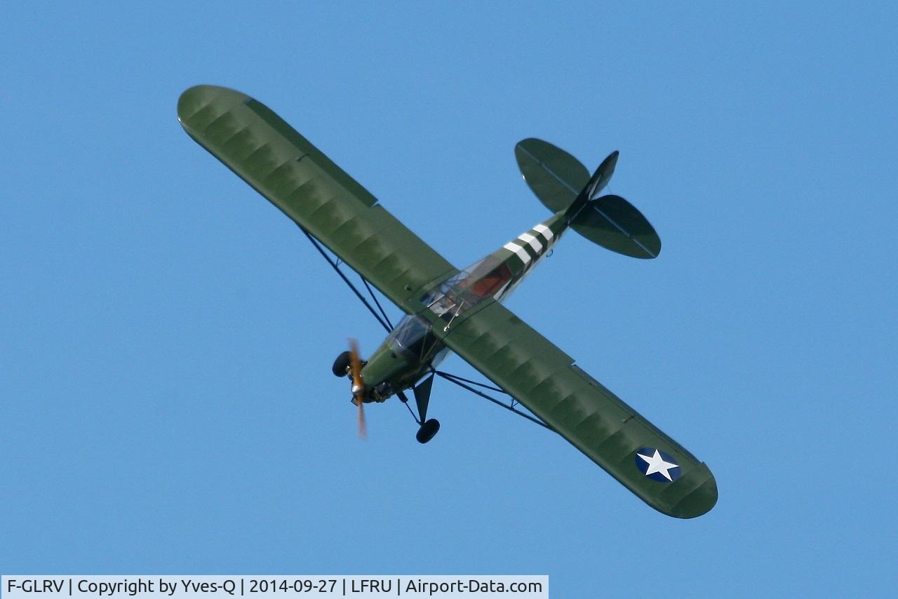F-GLRV, Piper L-4B Grasshopper C/N 9440, Piper J3C-65, Solo display, Morlaix-Ploujean airport (LFRU-MXN) air show in september 2014