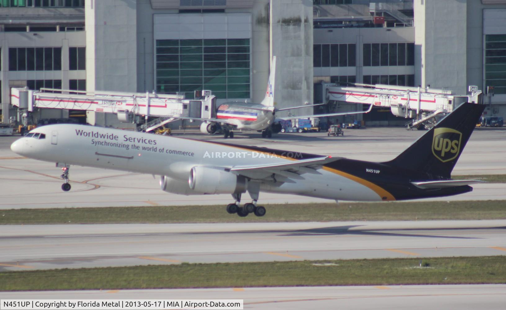 N451UP, 1995 Boeing 757-24APF C/N 27739, UPS 757-200