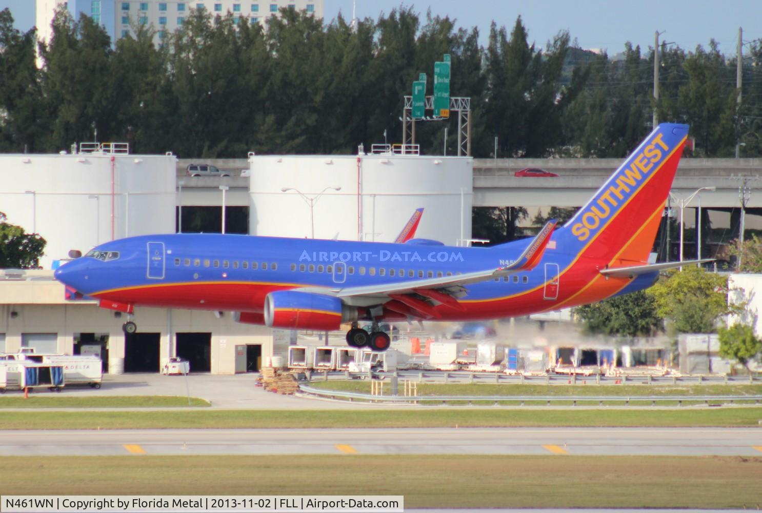 N461WN, 2004 Boeing 737-7H4 C/N 32465, Southwest 737-700