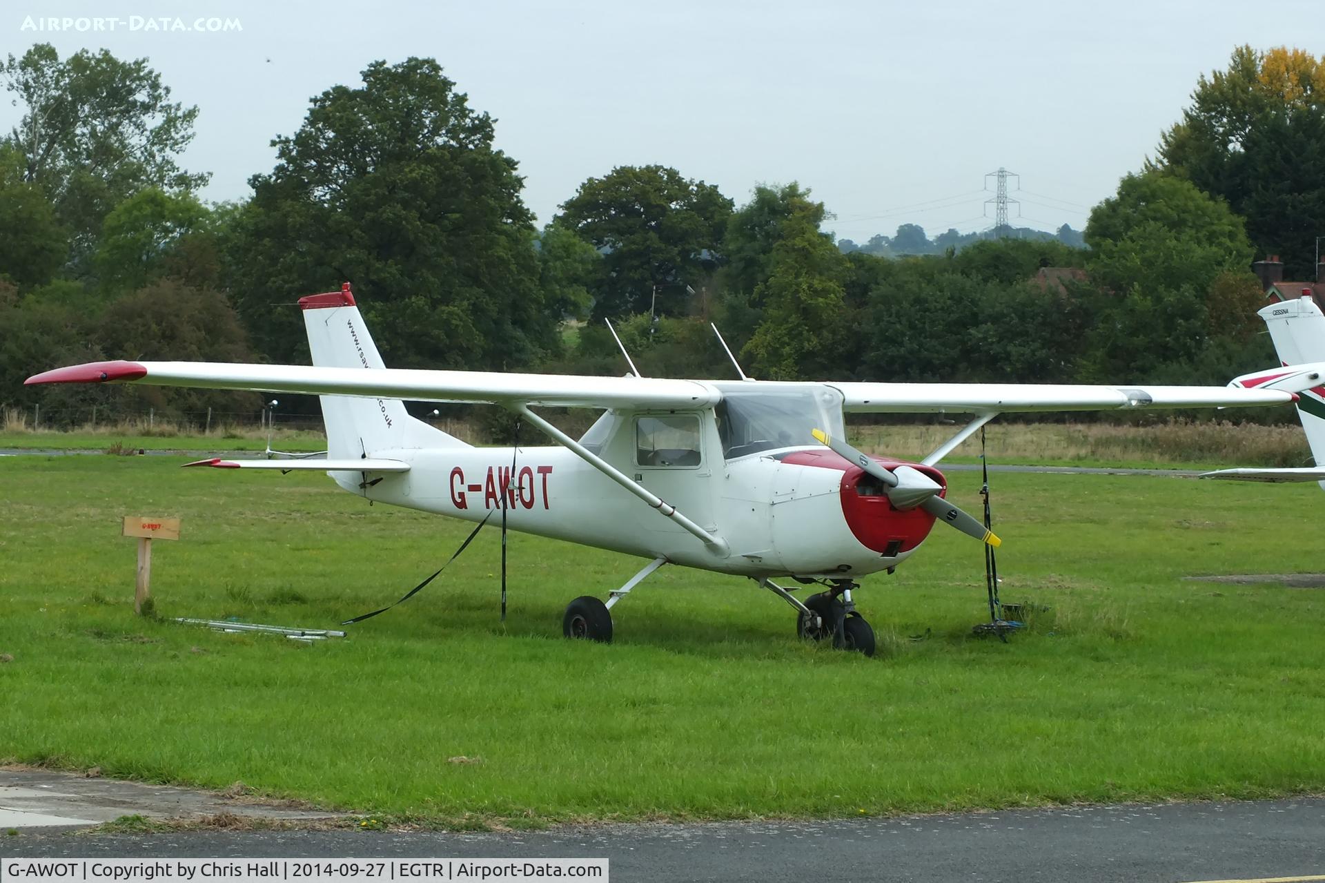 G-AWOT, 1968 Reims Cessna F150H C/N 0389, Elstree resident