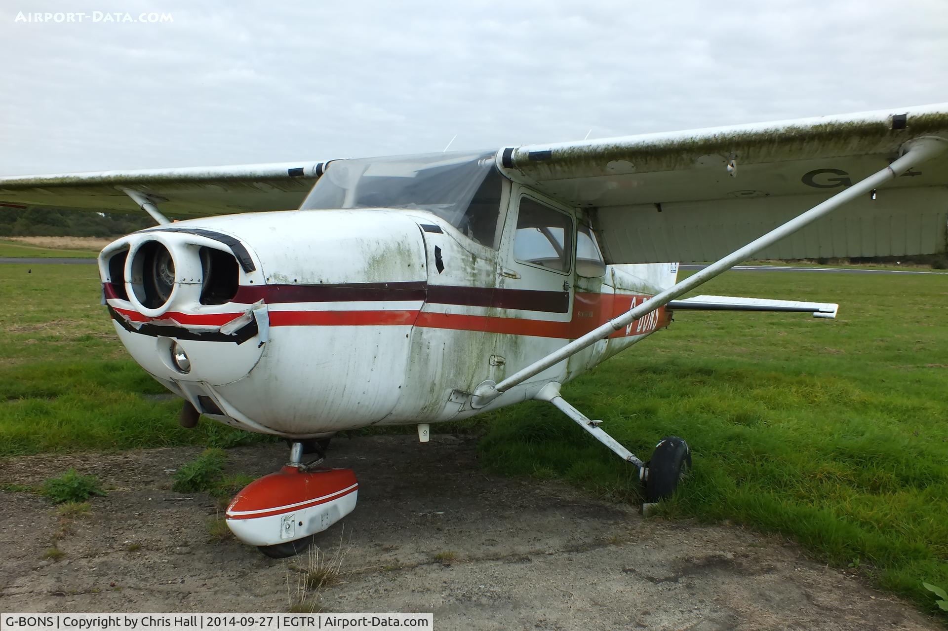 G-BONS, 1976 Cessna 172N C/N 172-68345, Elstree resident