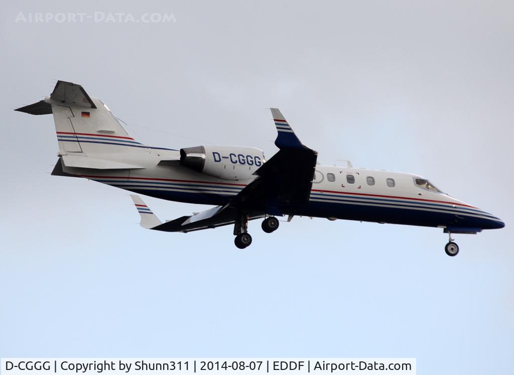 D-CGGG, 2001 Learjet 31A C/N 31A-227, Landing rwy 25L