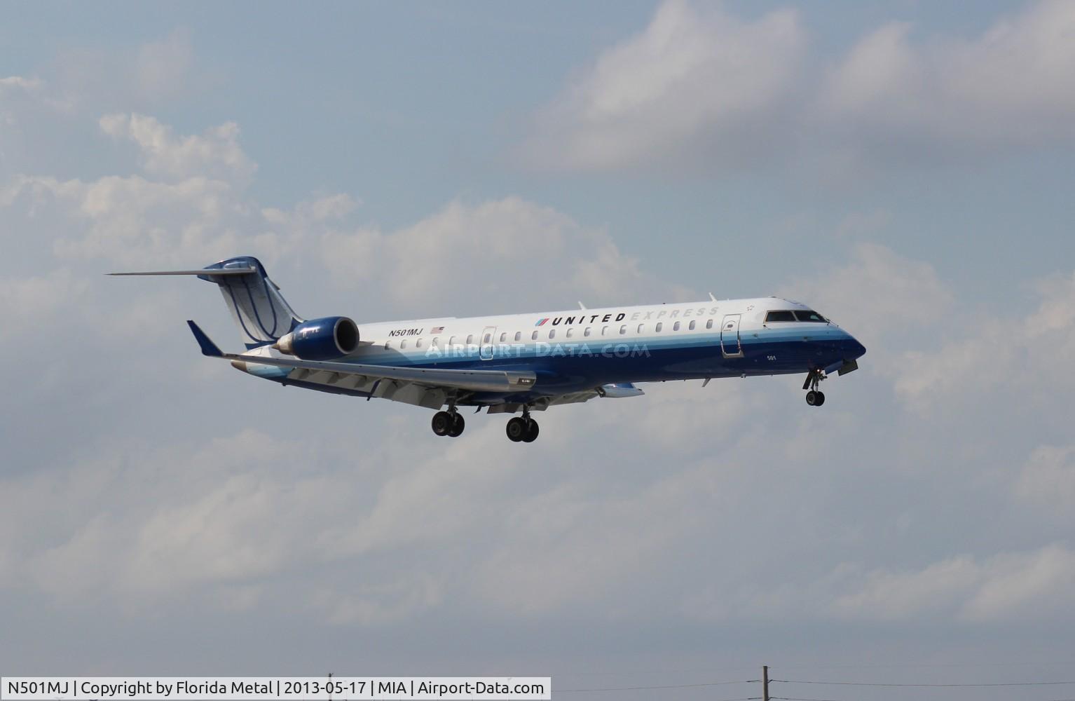 N501MJ, 2002 Canadair CL-600-2C10 Regional Jet CRJ-700 C/N 10047, United Express CRJ-700