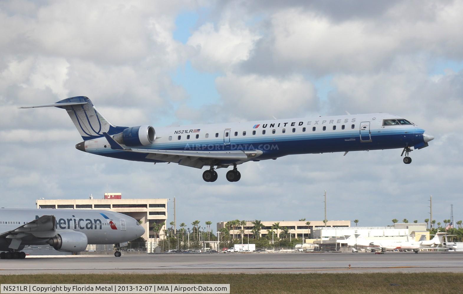 N521LR, 2006 Canadair CL-600 2C10 CRJ-701ER C/N 10261, United Express