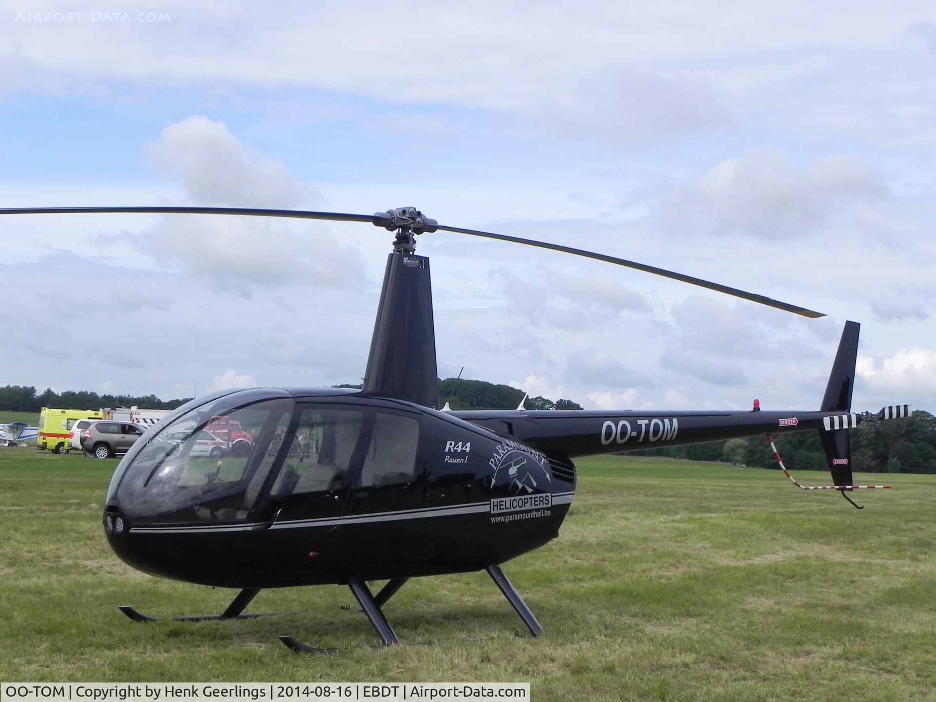 OO-TOM, 2008 Robinson R44 Raven I C/N 1907, Oldtimer Fly In , Schaffen Diest , 2014