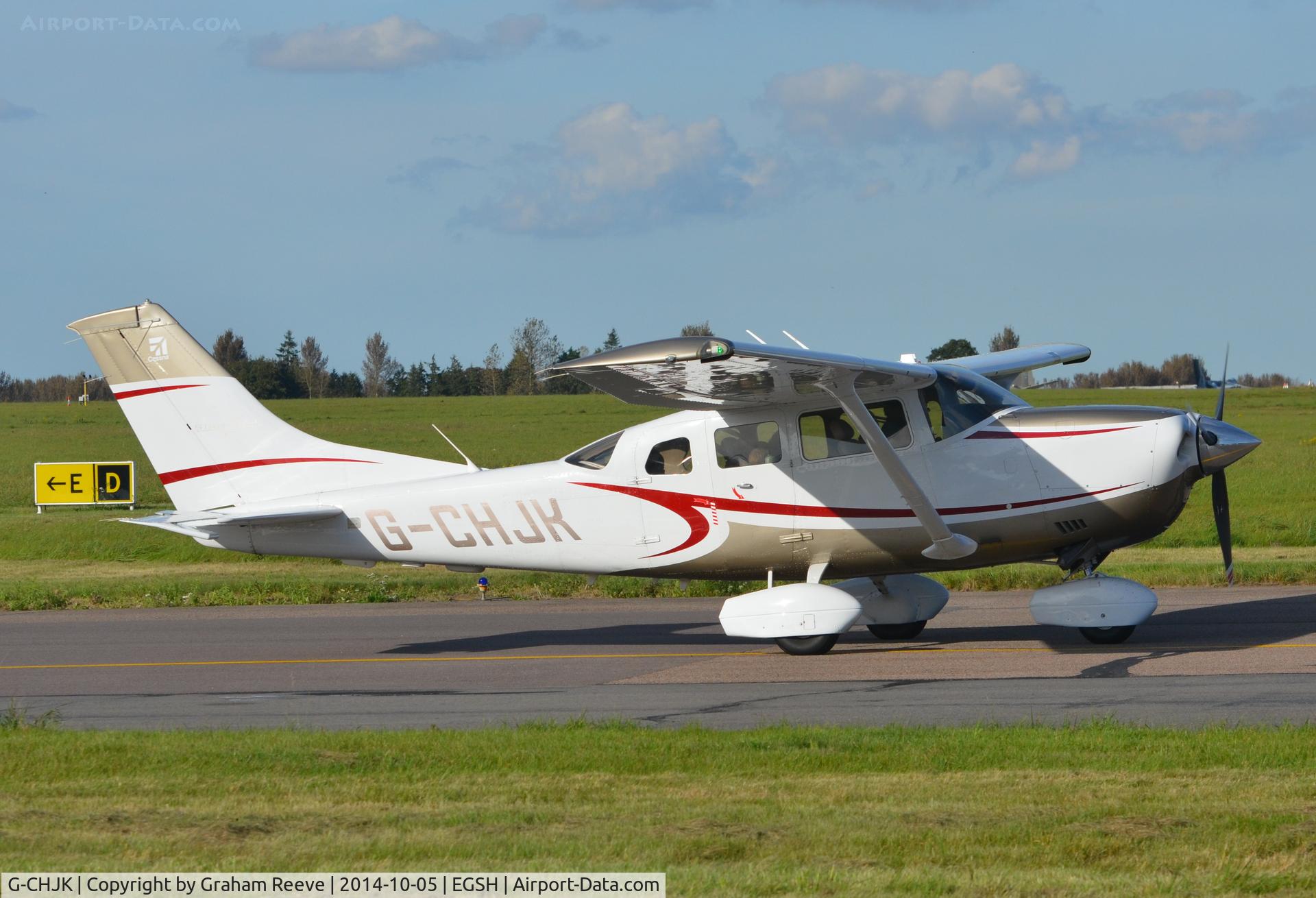 G-CHJK, 2009 Cessna T206H Turbo Stationair C/N T20608910, About to depart.